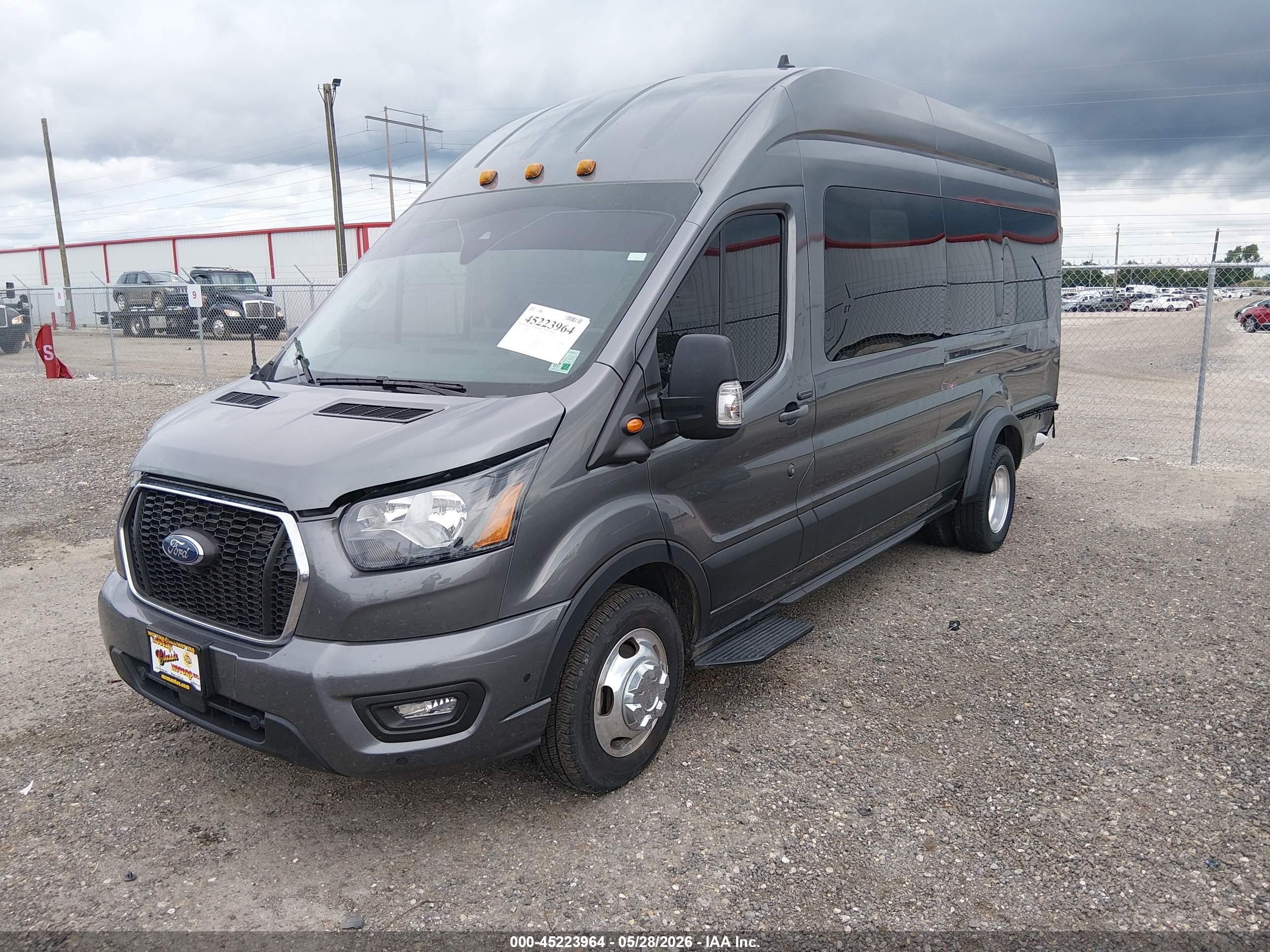 2024 Ford Transit-350 VIN 1FBVU5XG8RKB78352 IAAI salvage auction — Rear End, Salvage (Louisiana), sold $23,050 on 2026-09-02 (photo 2)