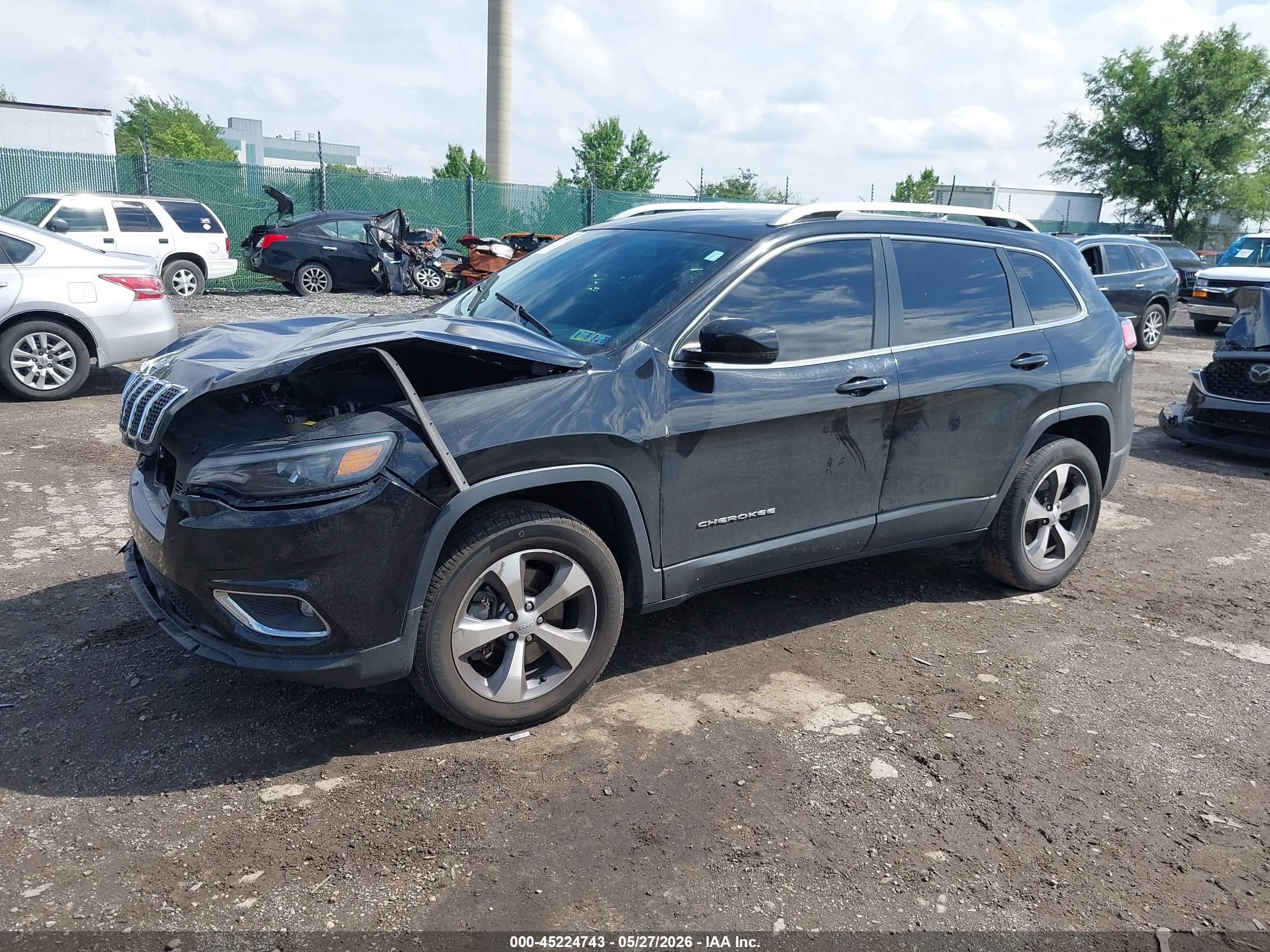 2020 Jeep Cherokee VIN 1C4PJMDNXLD627536 IAAI salvage auction — Front End, Salvage (Pennsylvania), sold $3,200 on 2026-07-07 (photo 2)