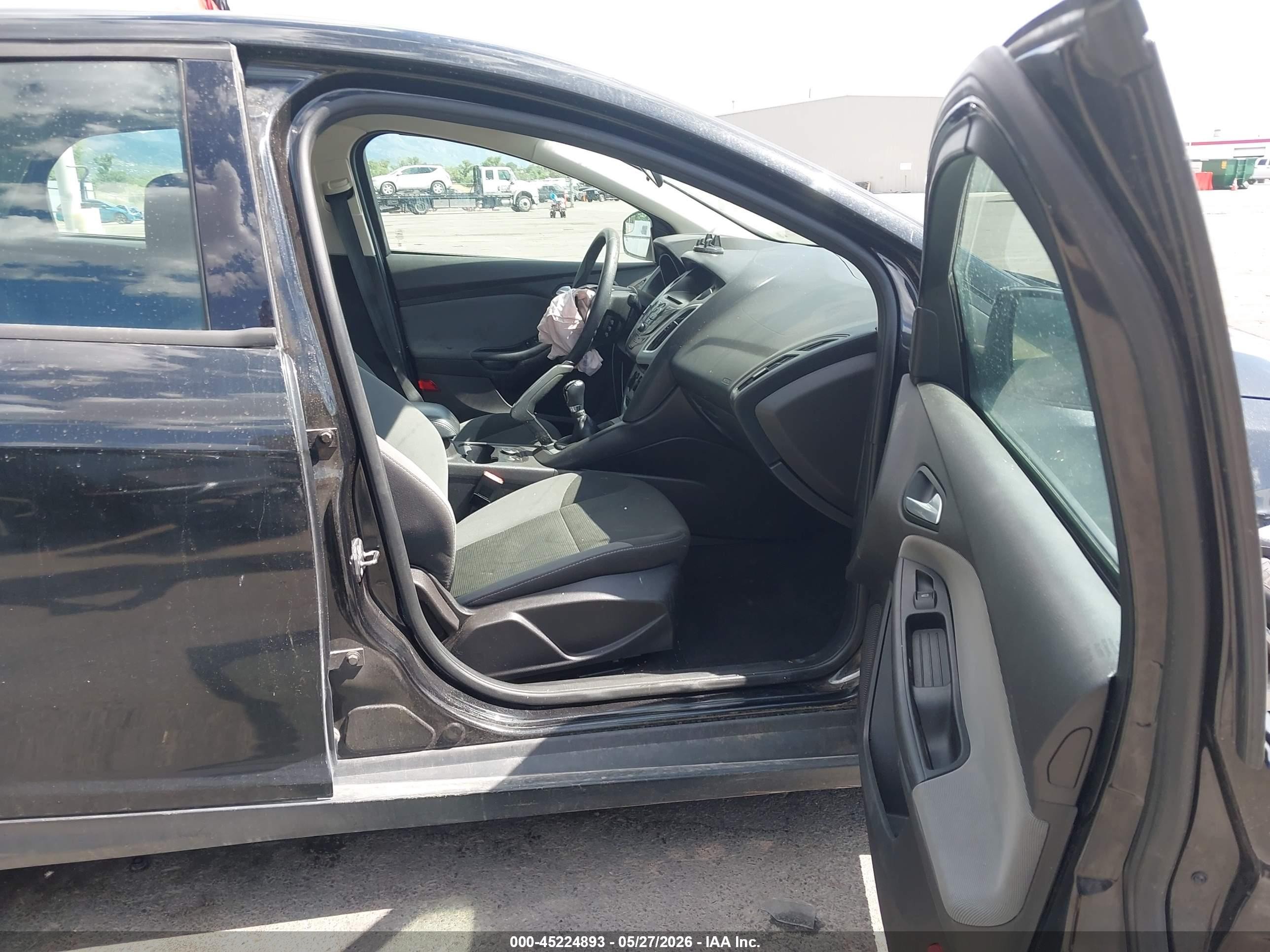 2013 Ford Focus VIN 1FADP3F23DL195058 IAAI salvage auction — Side, Salvage (Utah), sold $375 on 2026-07-09 (photo 5)