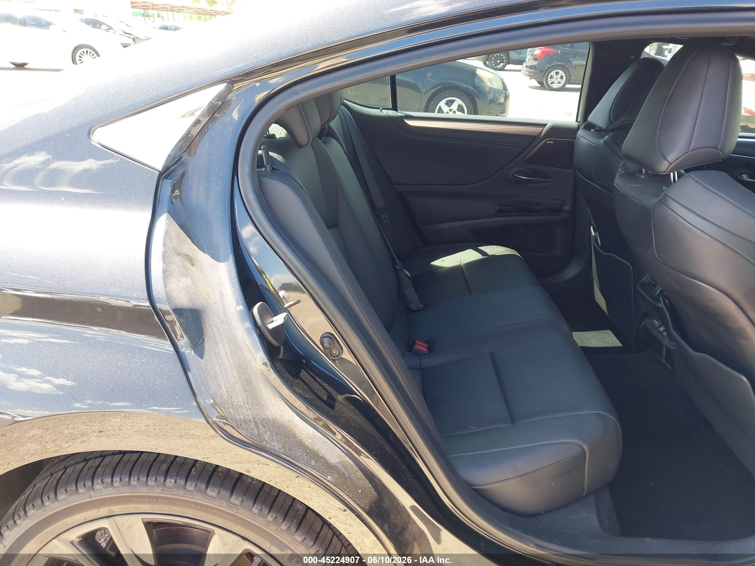 2024 Lexus ES VIN 58AJZ1B19RU165089 IAAI salvage auction — Front End, Original (Texas), sold $20,500 on 2026-08-12 (photo 8)