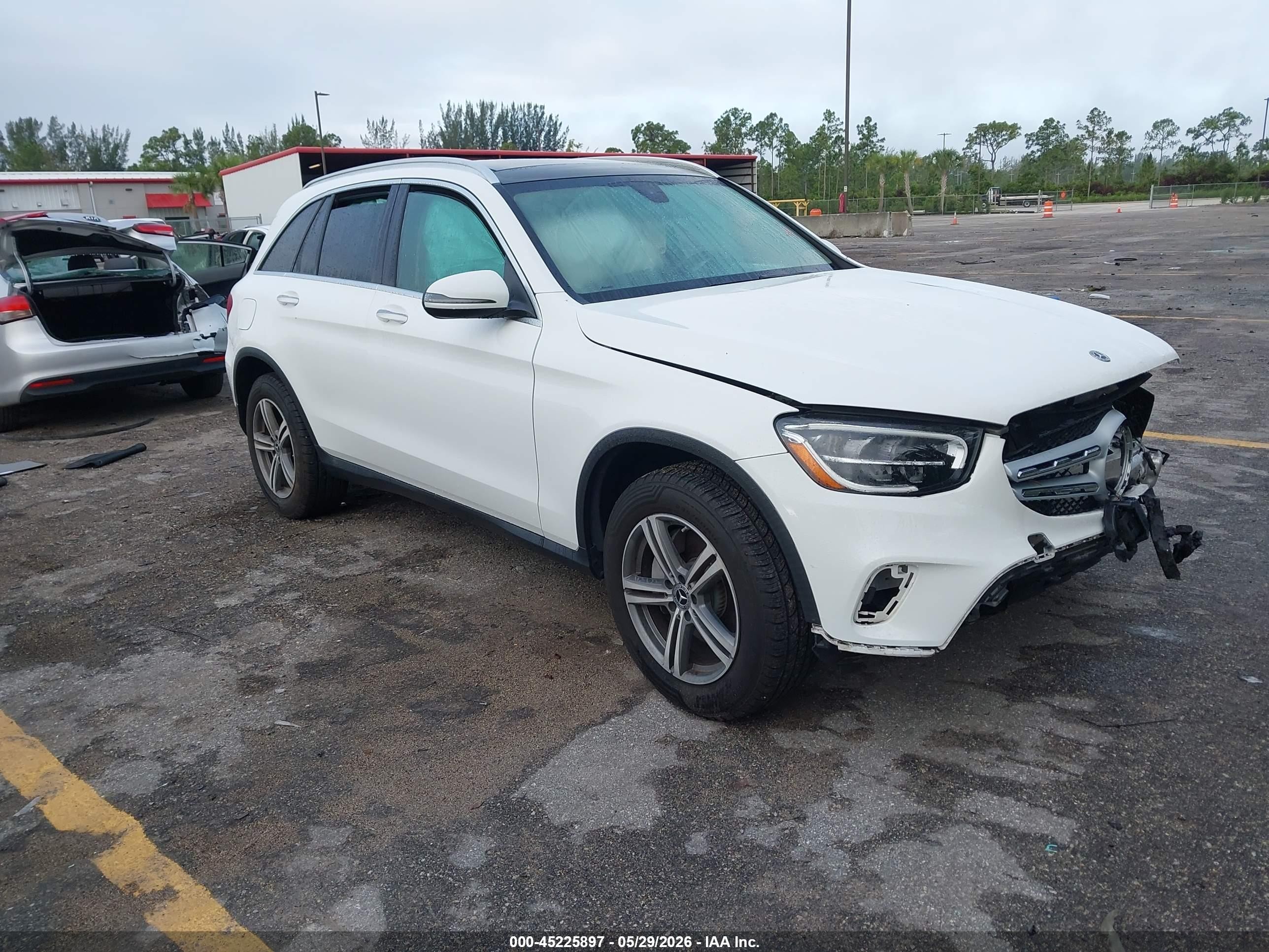 2020 Mercedes-Benz GLC-Class VIN W1N0G8DB9LF808833 IAAI salvage auction — Front End, Certificate Of Destruction (Florida), sold $5,200 on 2026-07-09 (photo 1)