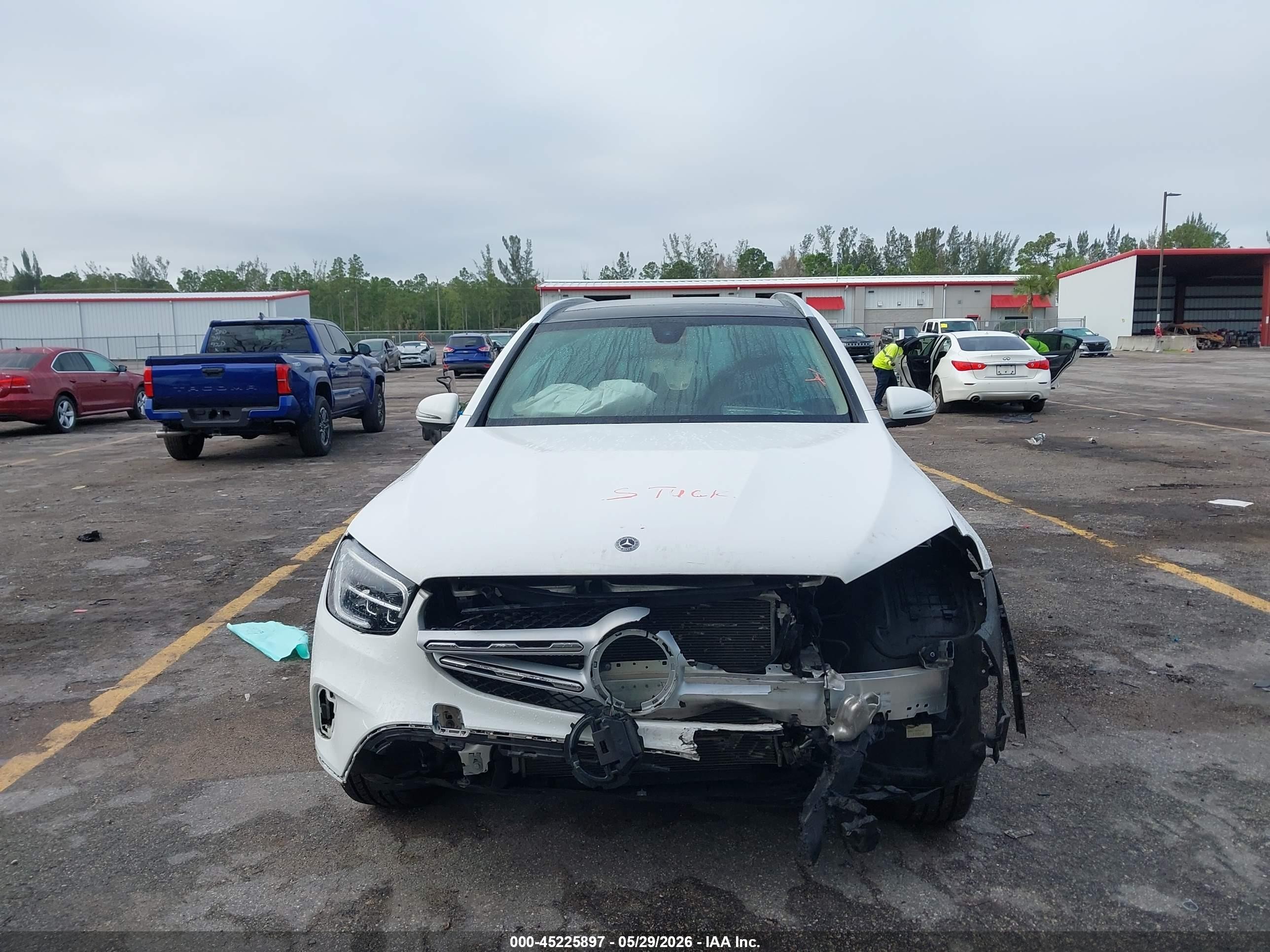 2020 Mercedes-Benz GLC-Class VIN W1N0G8DB9LF808833 IAAI salvage auction — Front End, Certificate Of Destruction (Florida), sold $5,200 on 2026-07-09 (photo 6)