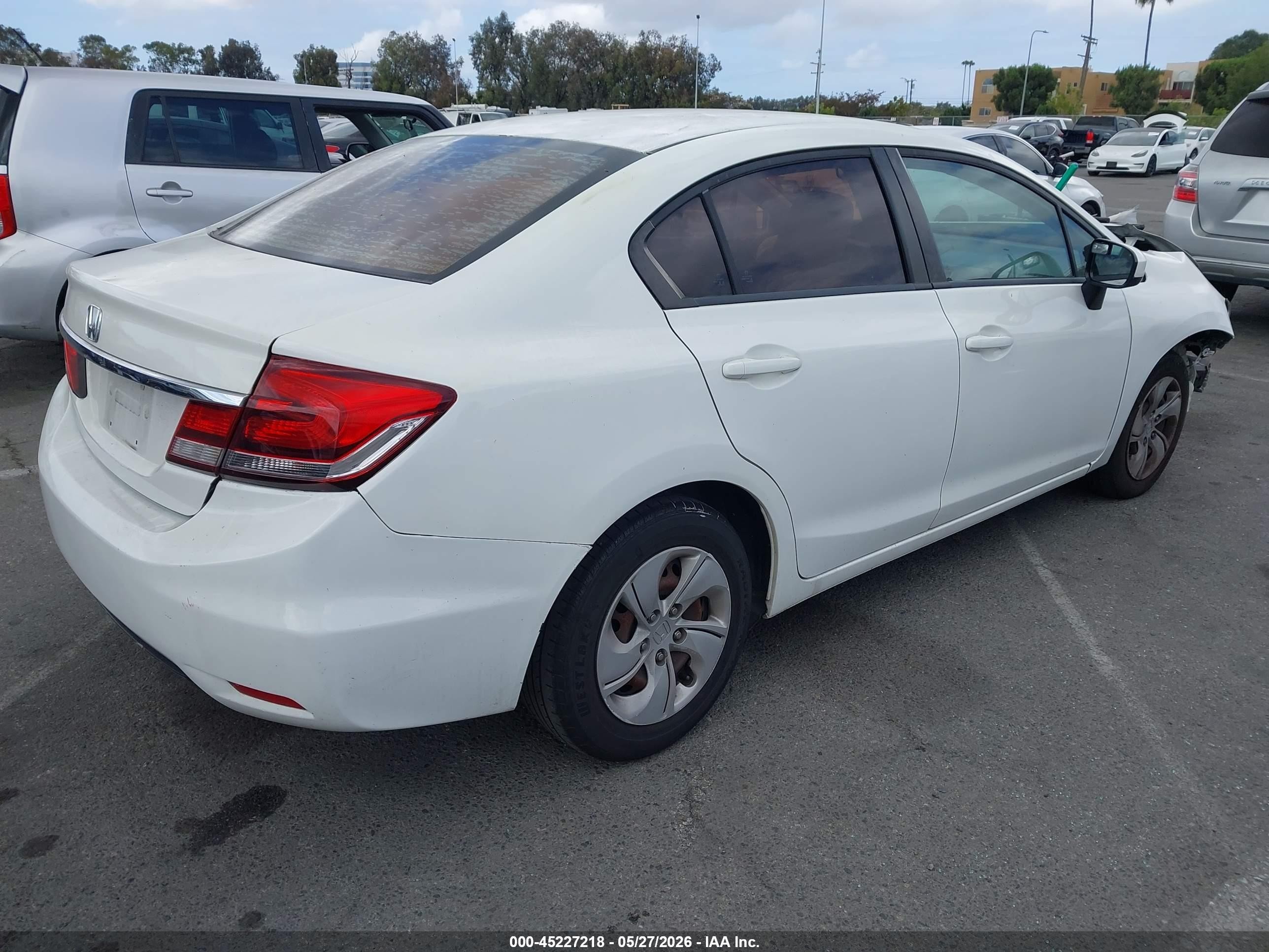 2014 Honda Civic VIN 19XFB2F58EE269025 IAAI salvage auction — Normal Wear, Salvage (California), sold $1,300 on 2026-07-09 (photo 4)