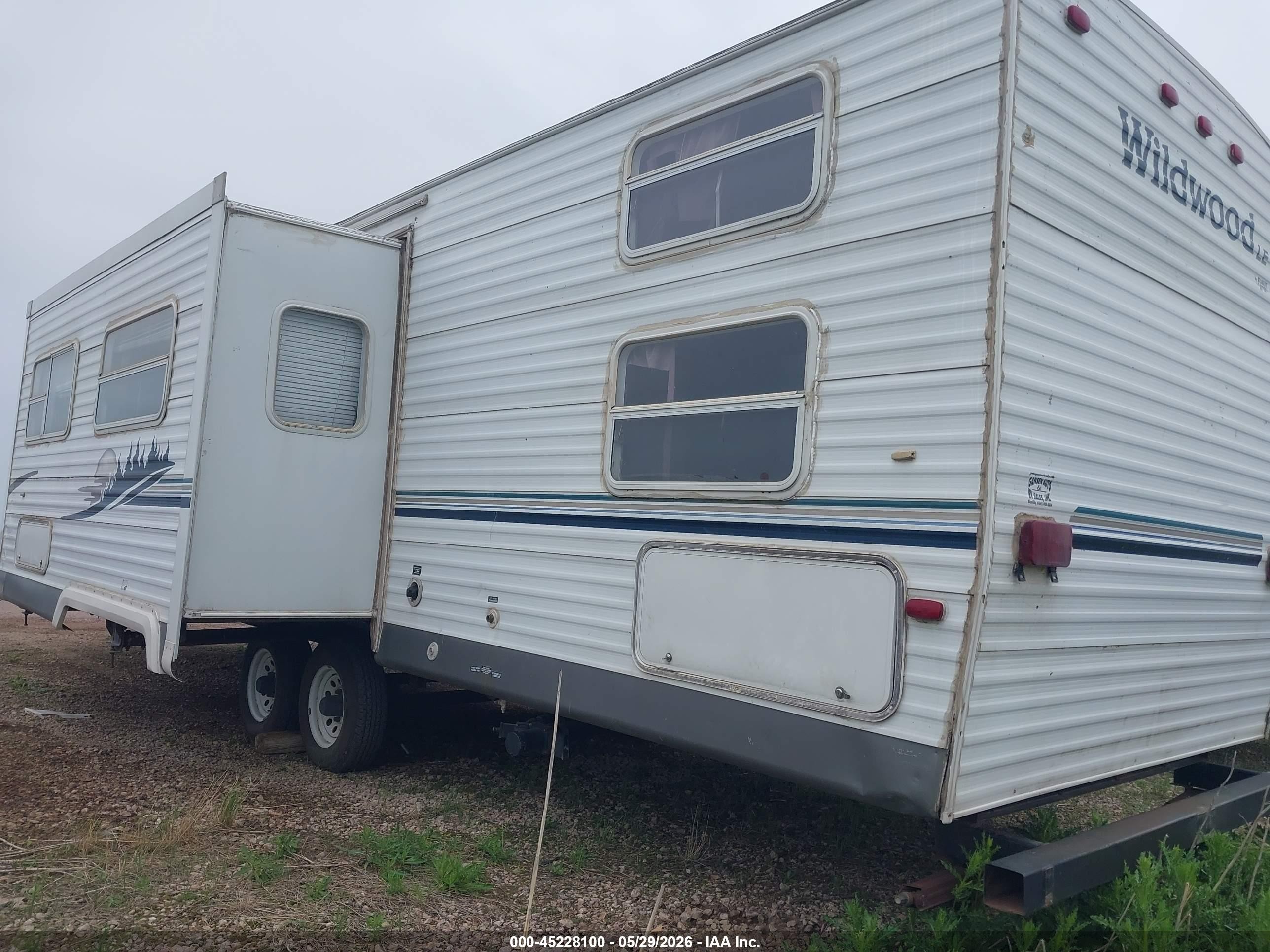 2005 Wildwood Other VIN 4X4TWDG275A235873 IAAI salvage auction — All Over, Regular (South Dakota), sold $100 on 2026-09-22 (photo 3)