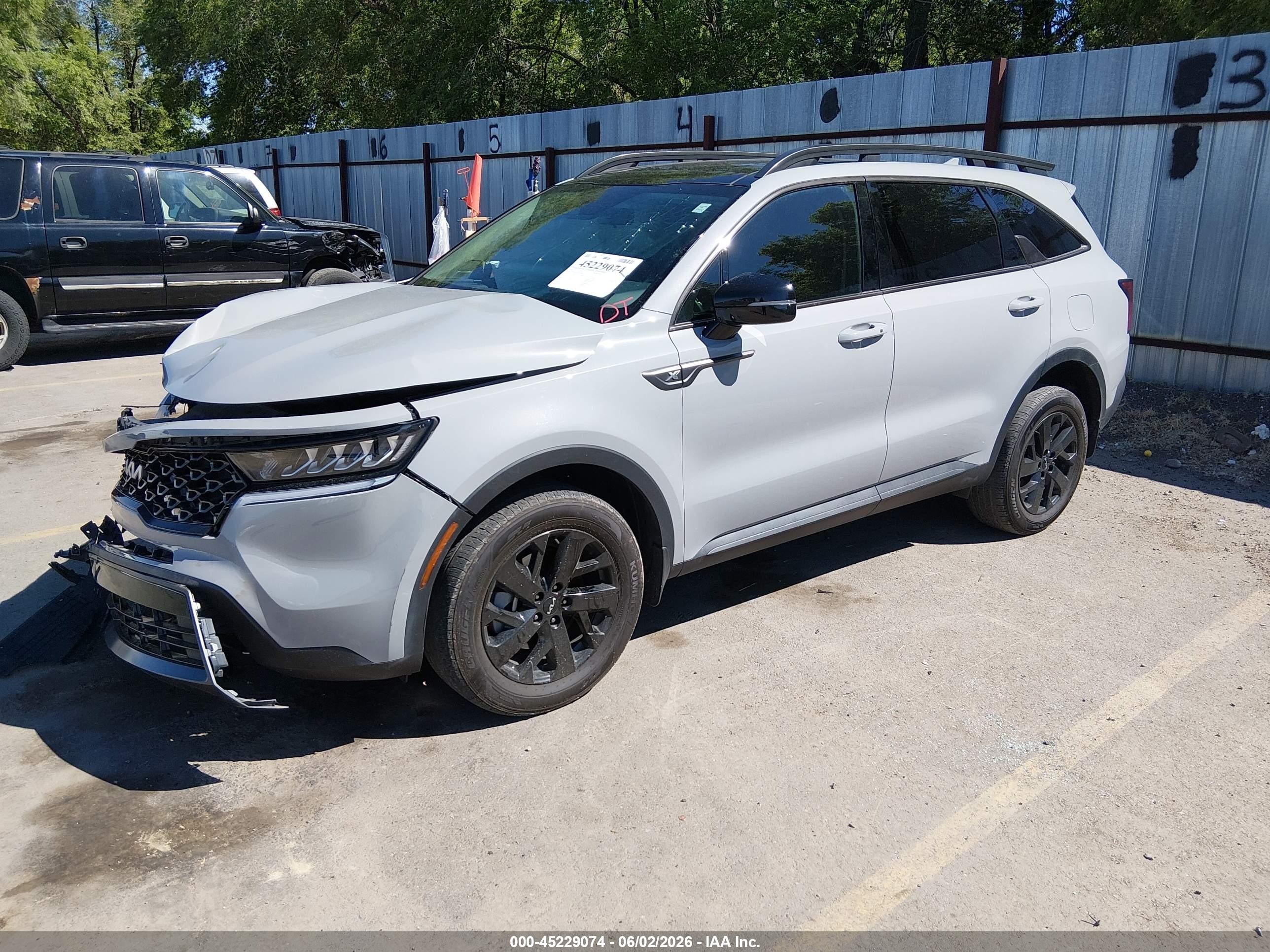 2022 Kia Sorento VIN 5XYRLDLC1NG158330 IAAI salvage auction — Front End, Salvage (Utah), sold $5,600 on 2026-07-09 (photo 2)