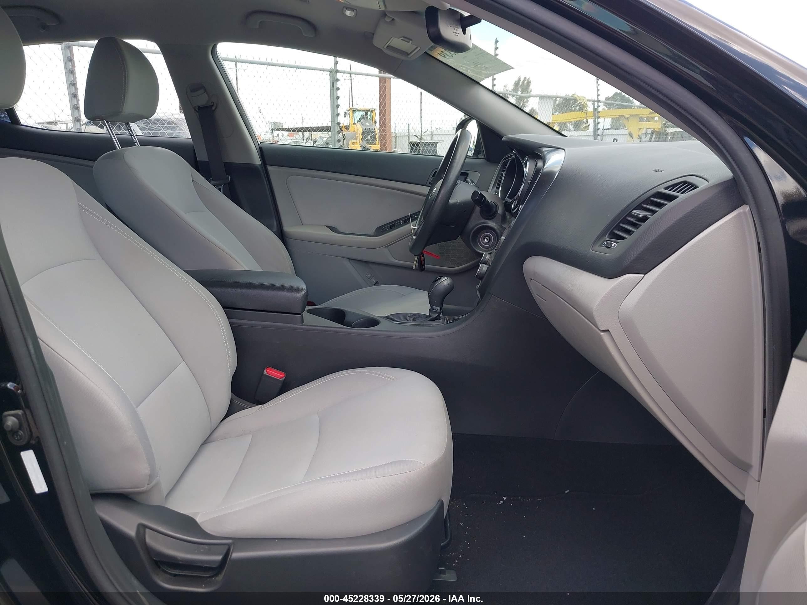 2013 Kia Optima VIN 5XXGM4A77DG191345 IAAI salvage auction — Unknown, Salvage (California), sold $1,300 on 2026-09-18 (photo 5)