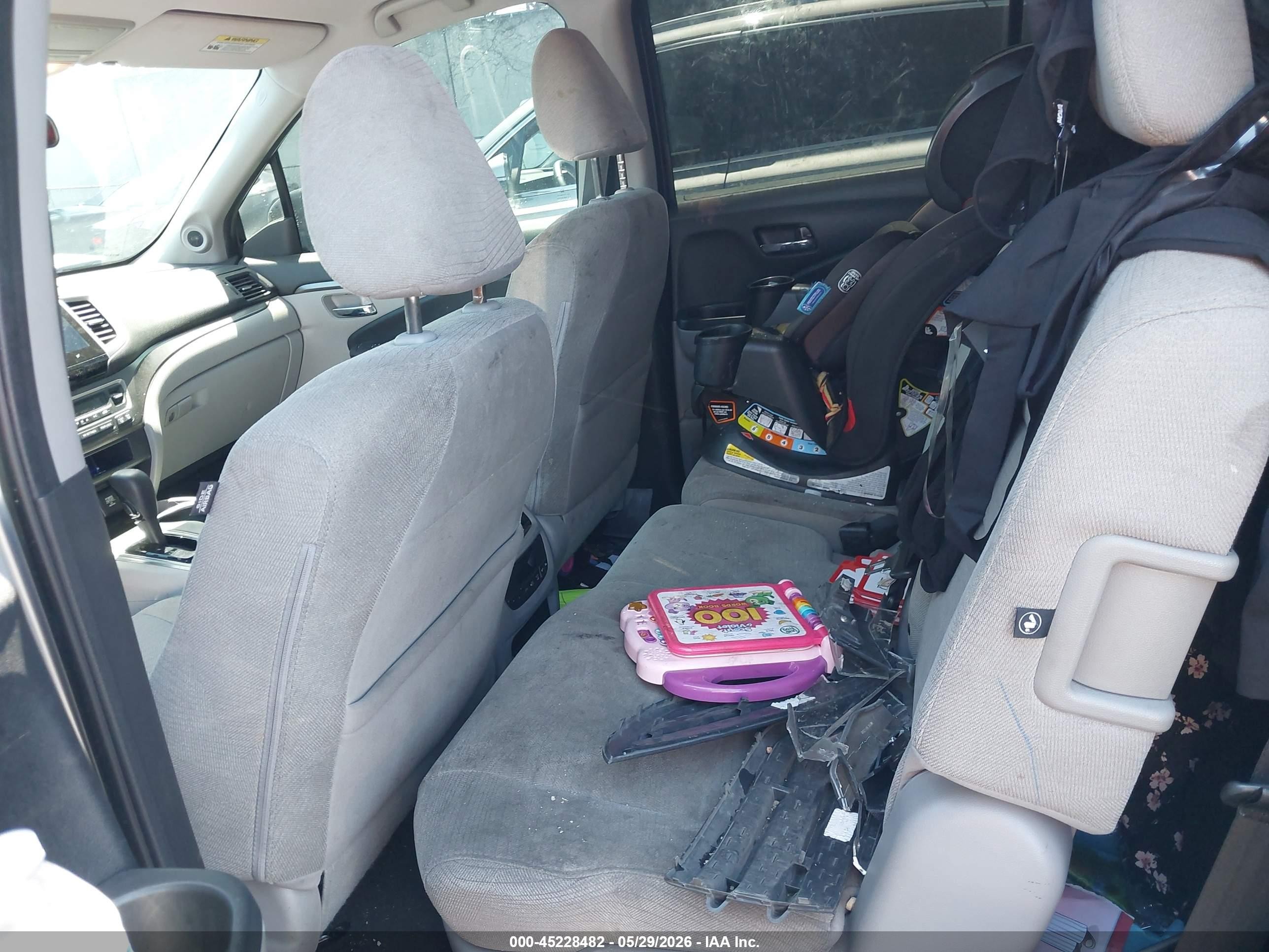 2016 Honda Pilot VIN 5FNYF5H31GB037888 IAAI salvage auction — Front End, Salvage Certificate (California), sold $3,050 on 2026-07-11 (photo 8)