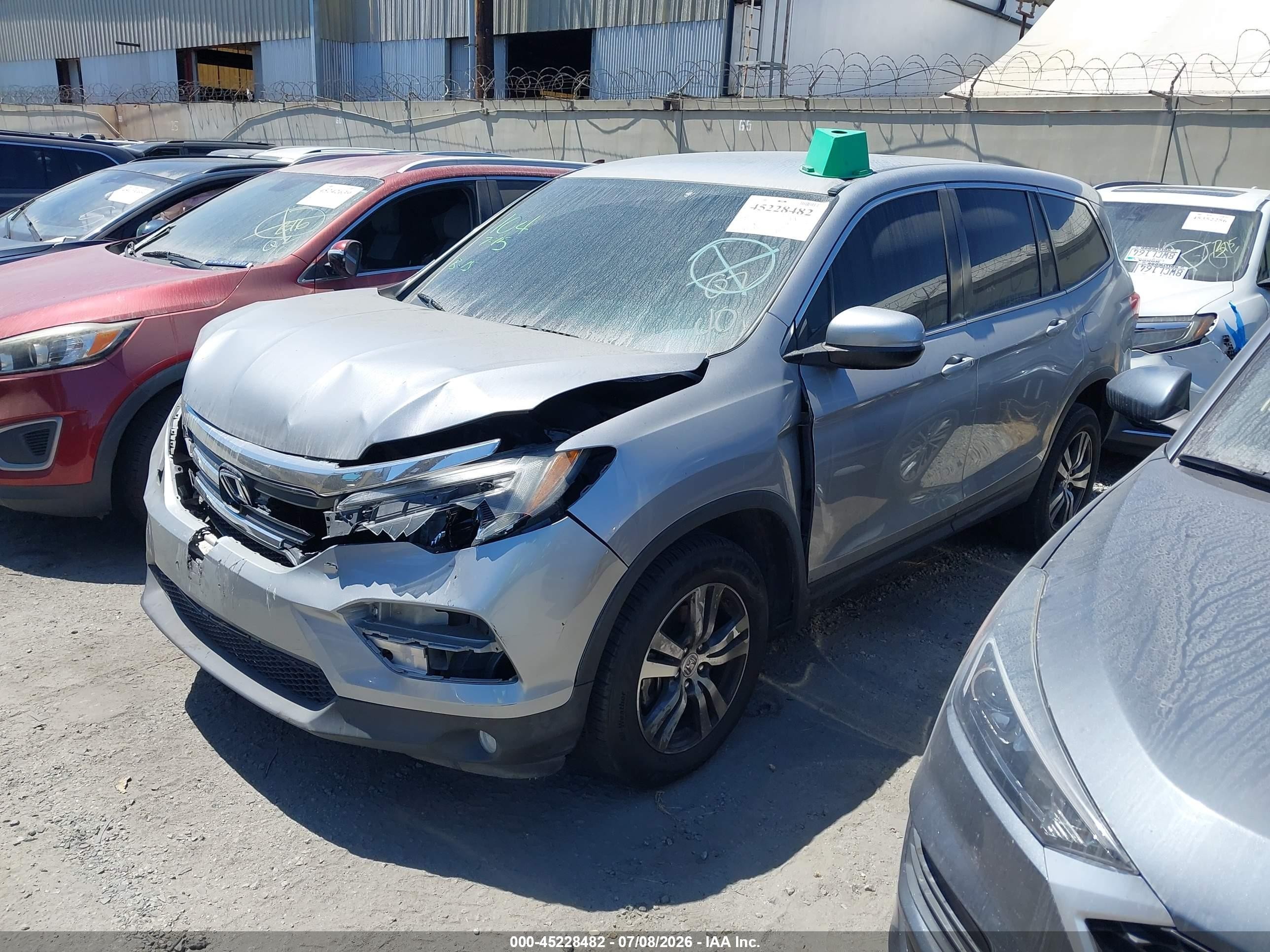 2016 Honda Pilot VIN 5FNYF5H31GB037888 IAAI salvage auction — Front End, Salvage Certificate (California), sold $3,050 on 2026-07-11 (photo 2)