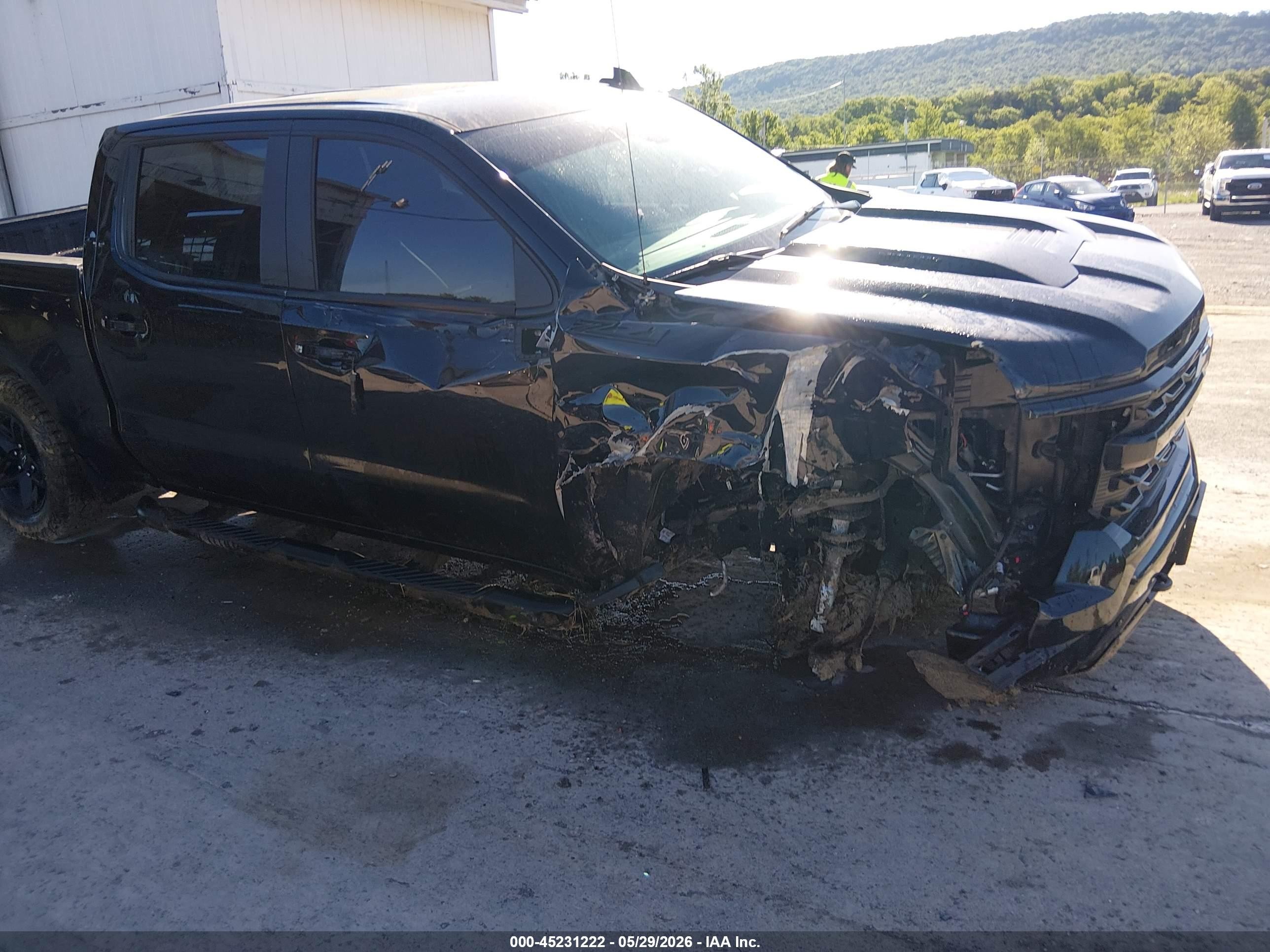 2024 Chevrolet Silverado 1500 VIN 3GCUDFE82RG358247 IAAI salvage auction — Side, Salvage - 75% Or Less (Maryland), sold $17,600 on 2026-08-26 (photo 6)