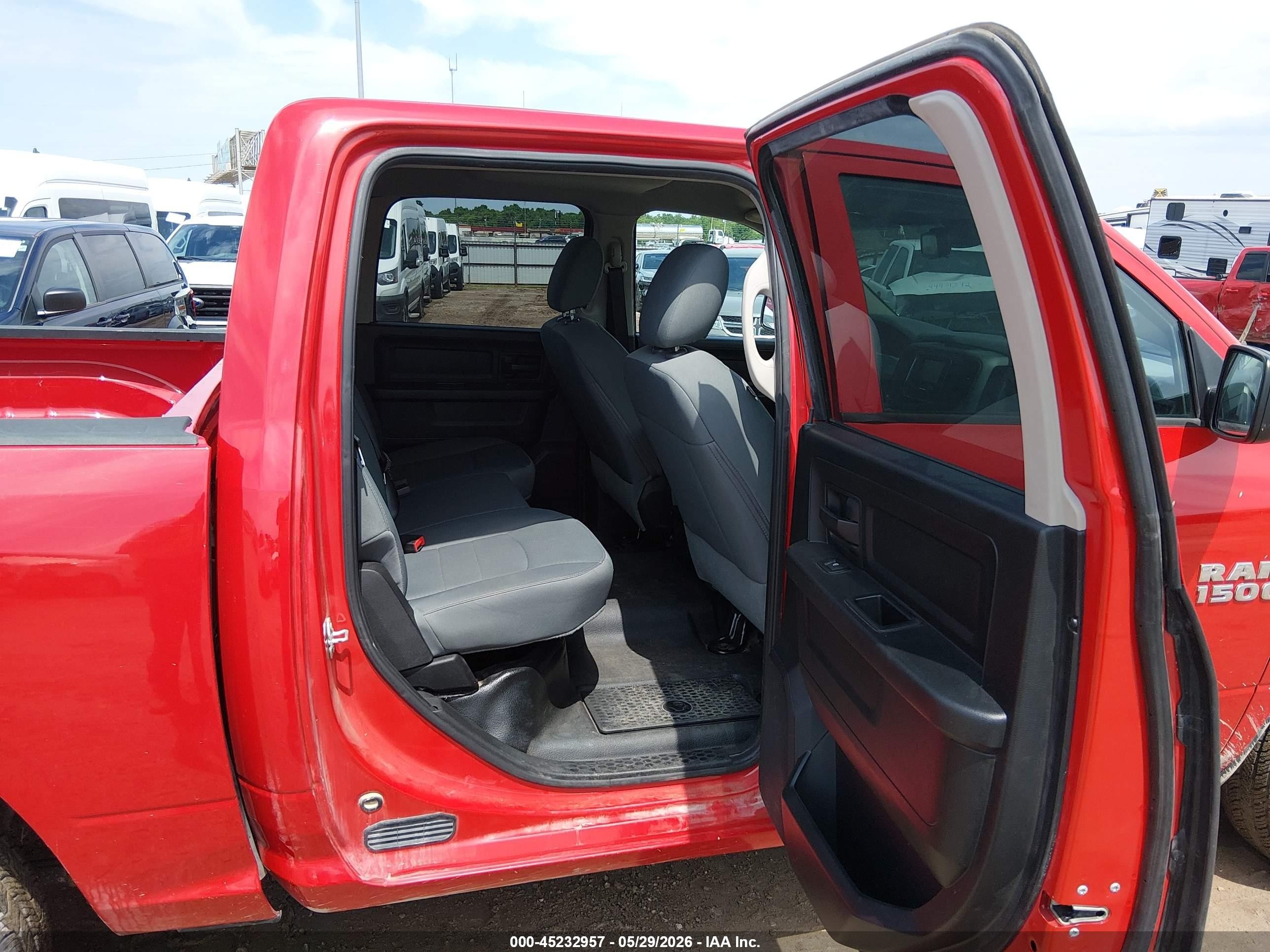 2016 Ram 1500 VIN 1C6RR7KG5GS362525 IAAI salvage auction — Rear End, SF97 (Oklahoma), sold $16,300 on 2026-07-09 (photo 8)