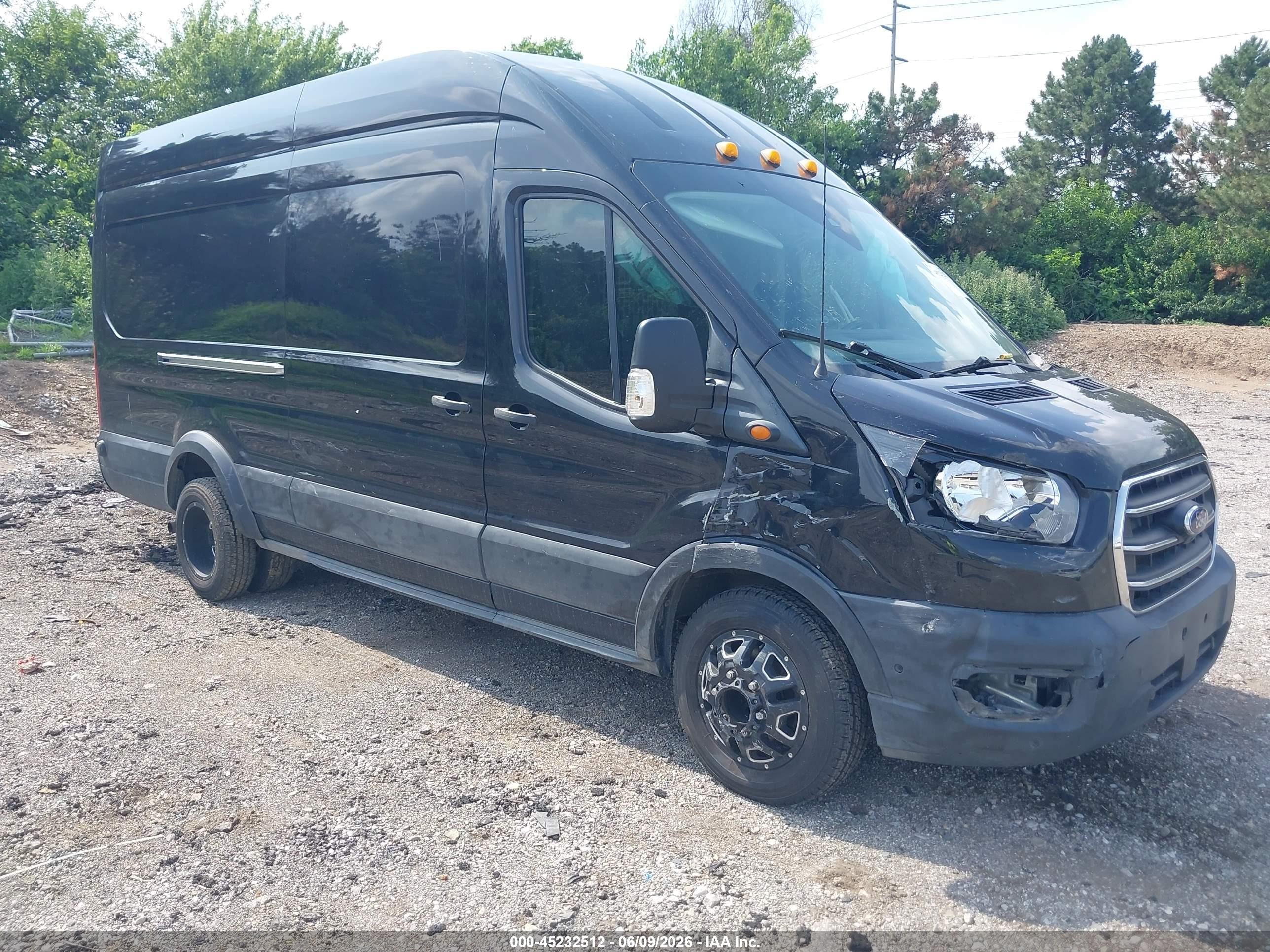 2020 Ford Transit-350 VIN 1FTRS4XG2LKB59168 — IAAI salvage auction photo