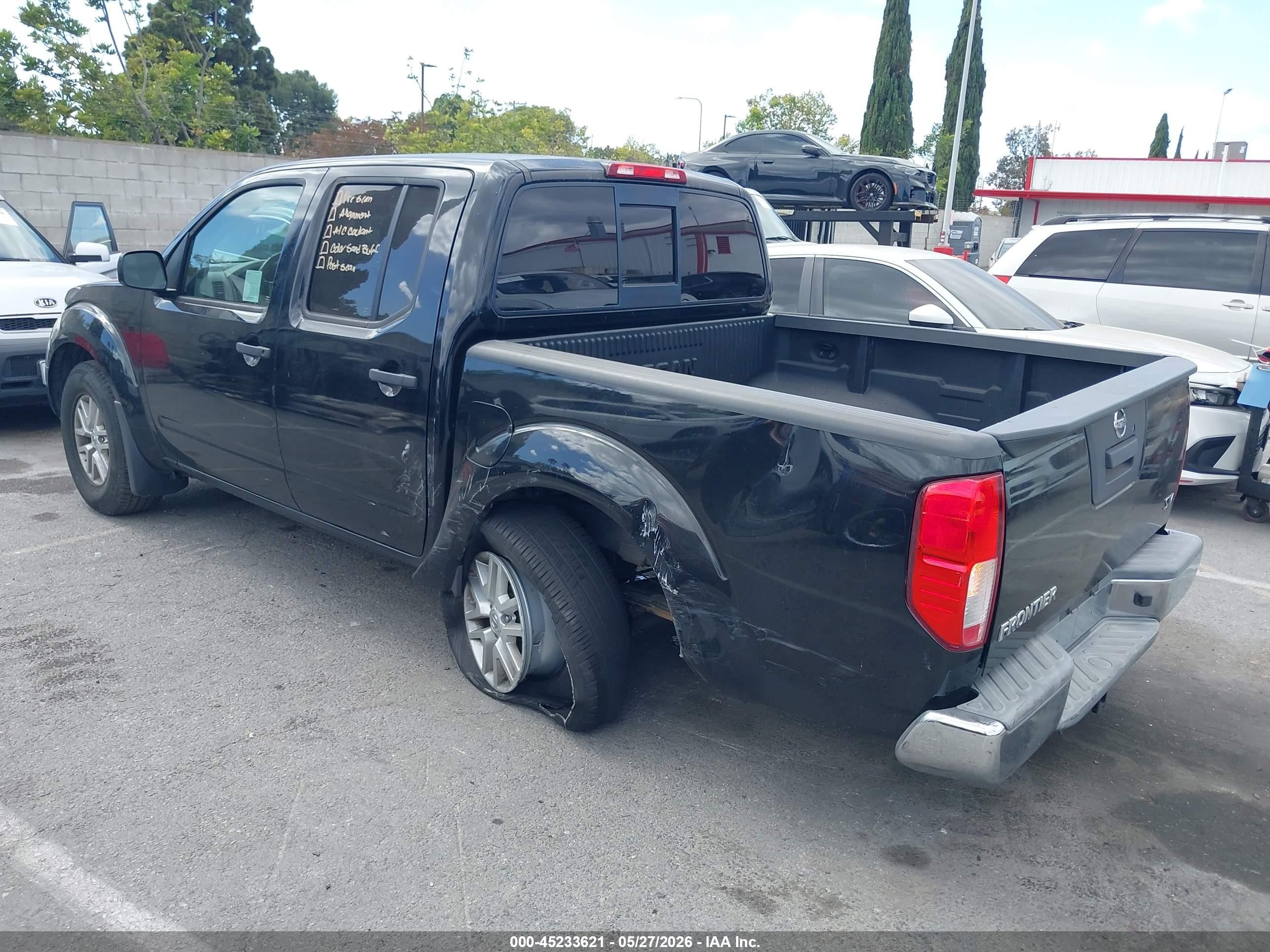 2018 Nissan Frontier VIN 1N6AD0ER2JN719624 IAAI salvage auction — Side, Salvage (California), sold $4,350 on 2026-07-09 (photo 3)