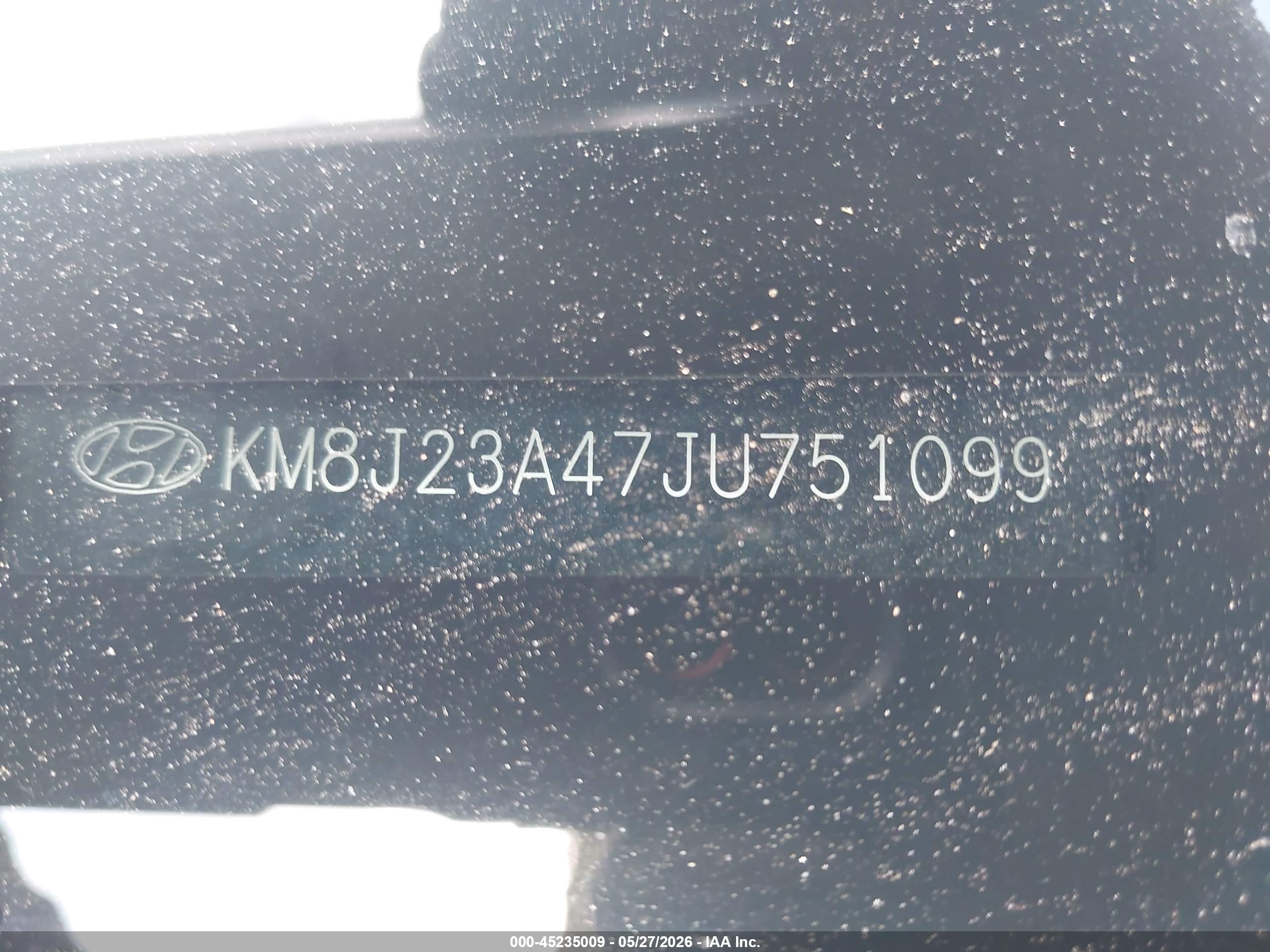 2018 Hyundai Tucson VIN KM8J23A47JU751099 IAAI salvage auction — Vandalized, Non-Repairable (California), sold $300 on 2026-07-09 (photo 9)