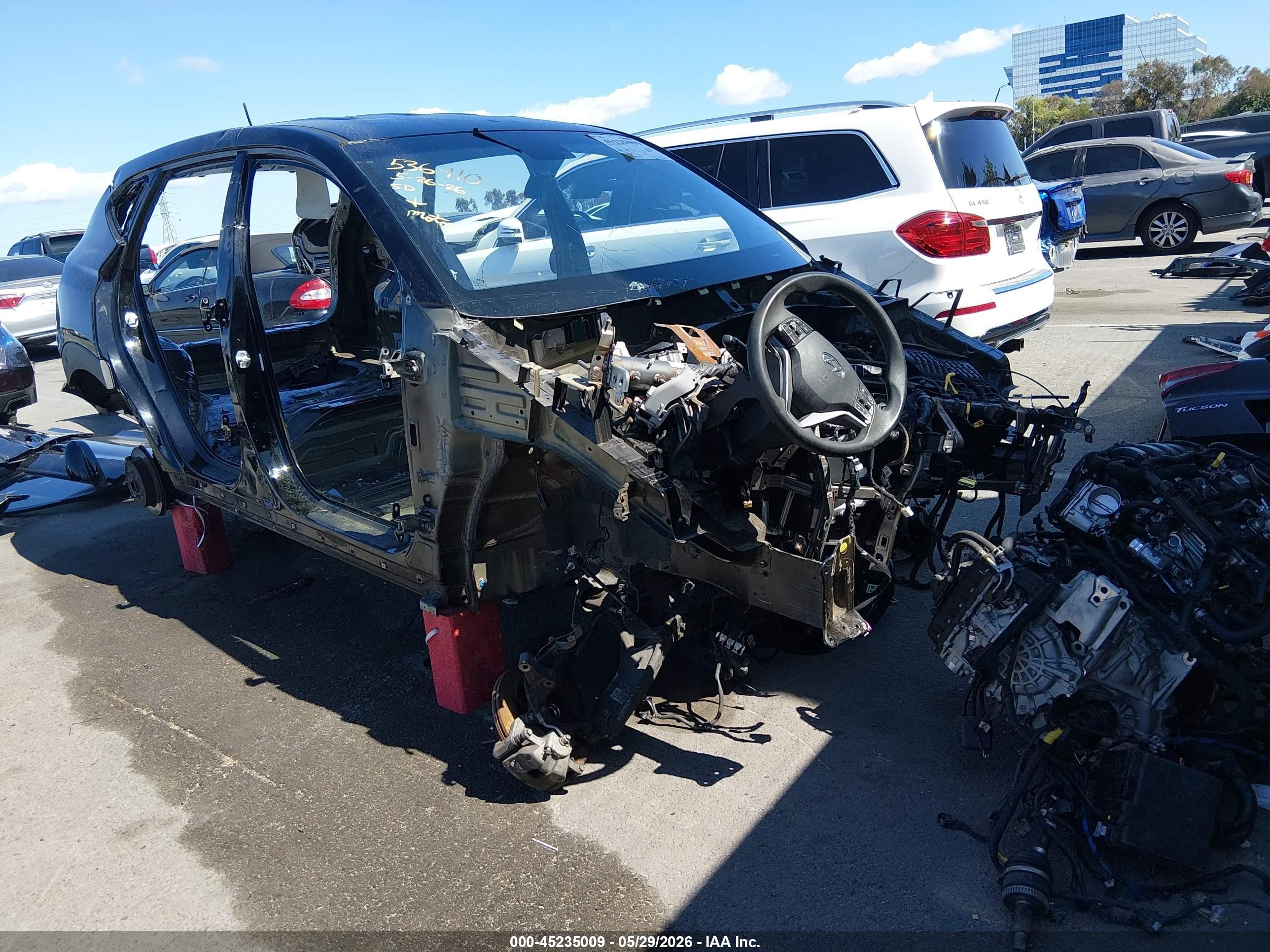 2018 Hyundai Tucson VIN KM8J23A47JU751099 IAAI salvage auction — Vandalized, Non-Repairable (California), sold $300 on 2026-07-09 (photo 1)