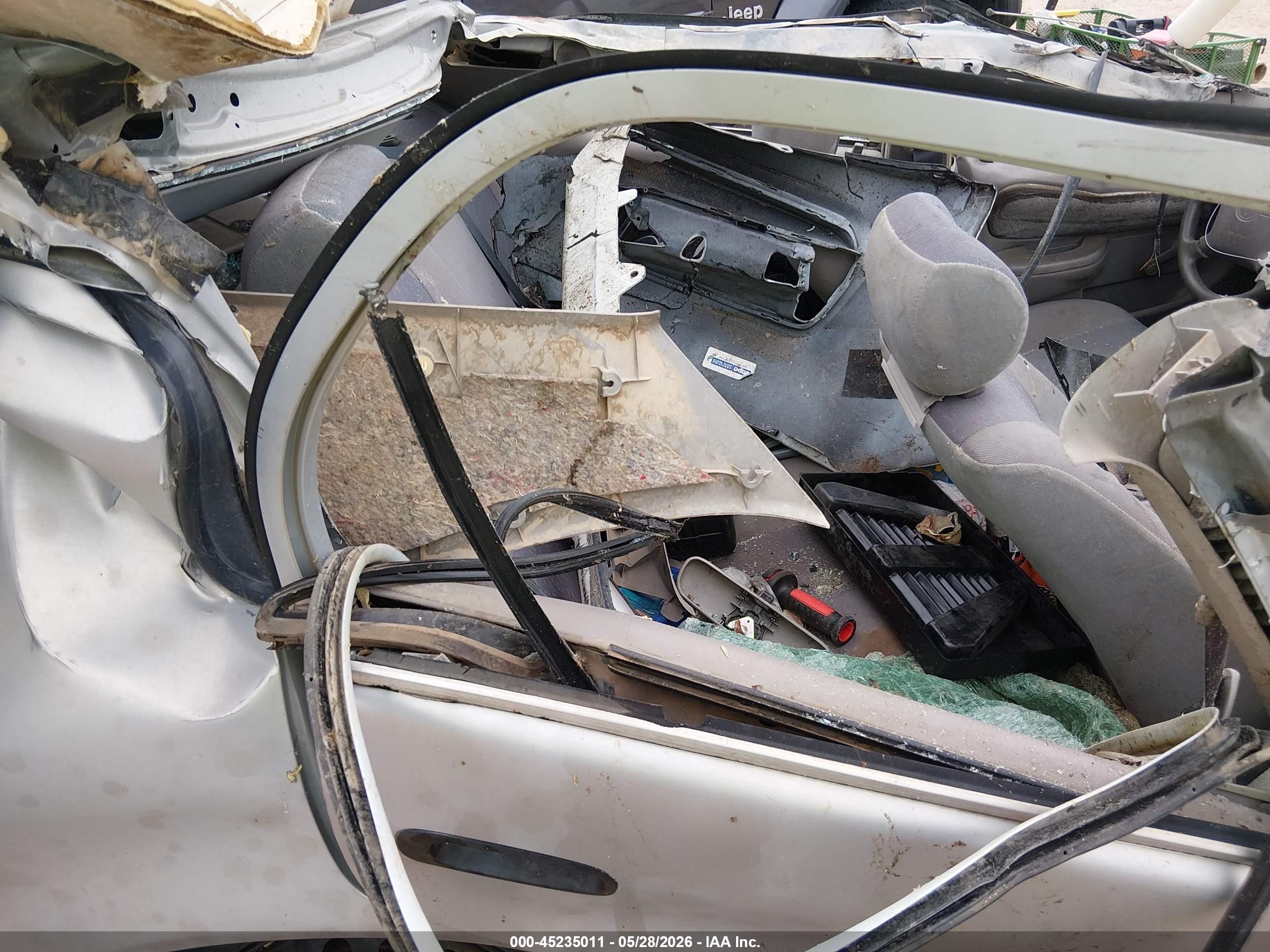 2000 Toyota Corolla VIN 1NXBR12E8YZ410848 IAAI salvage auction — All Over, Non-Repairable (Arizona), sold $75 on 2026-06-11 (photo 8)