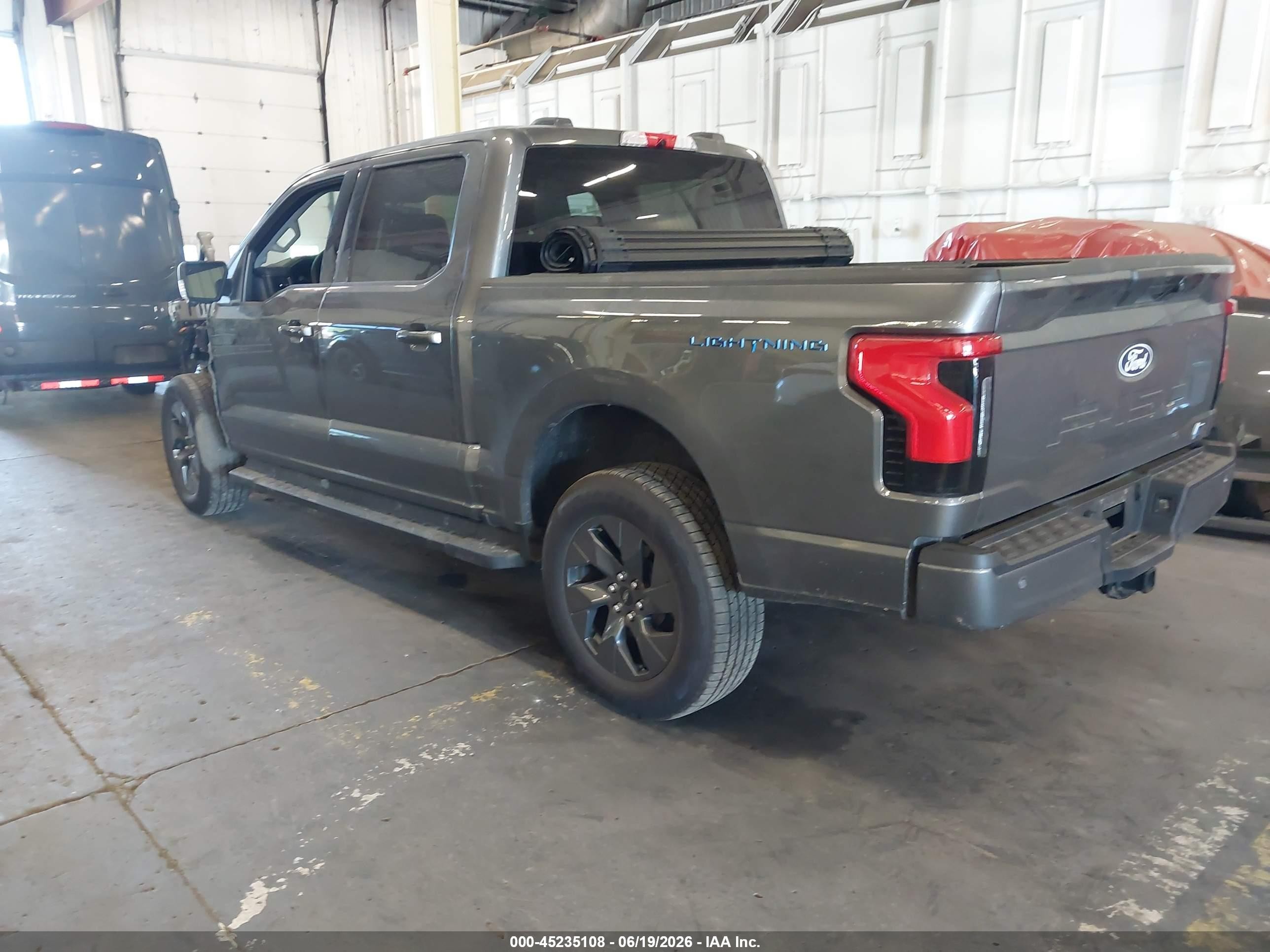 2025 Ford F-150 Lightning VIN 1FT6W3LU4SWG16633 IAAI salvage auction — Front End, Salvage (Oregon), sold $21,600 on 2026-09-04 (photo 3)