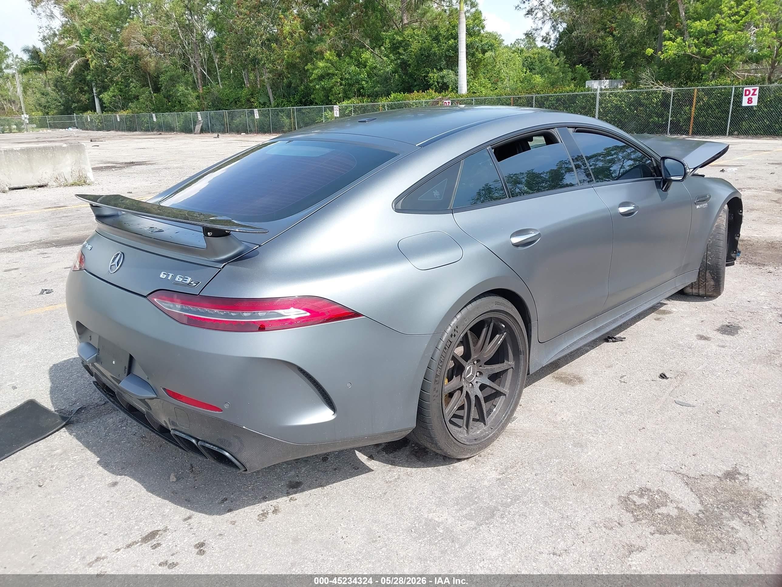 2019 Mercedes-Benz AMG-Class VIN WDD7X8KB6KA003611 IAAI salvage auction — Front End, Rebuildable (Florida), sold $19,100 on 2026-08-17 (photo 4)