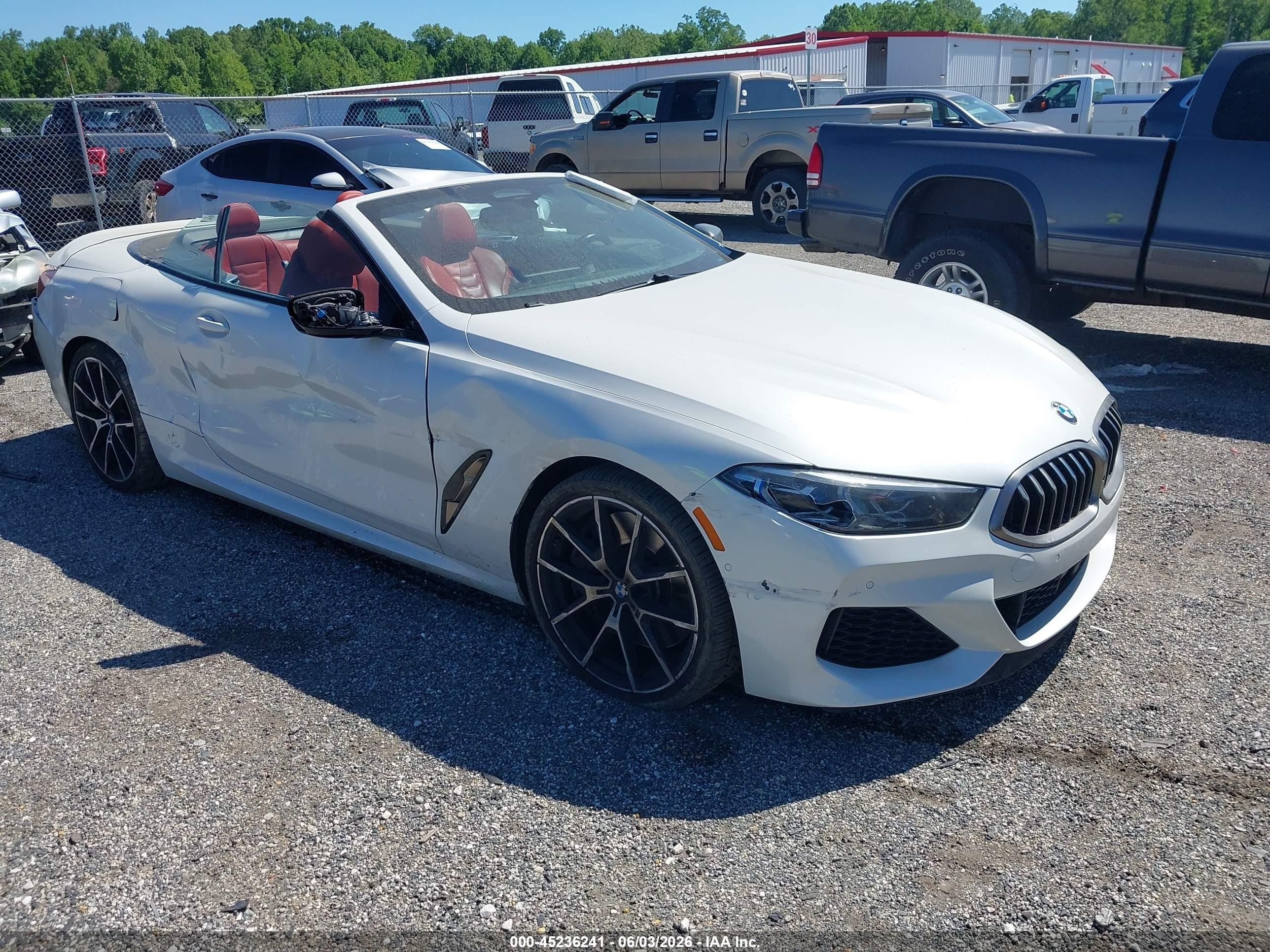 2019 BMW 8er VIN WBAFY4C59KBX29572 IAAI salvage auction — Side, Salvage - 75% Or Less (Maryland), sold $21,975 on 2026-09-25 (photo 1)