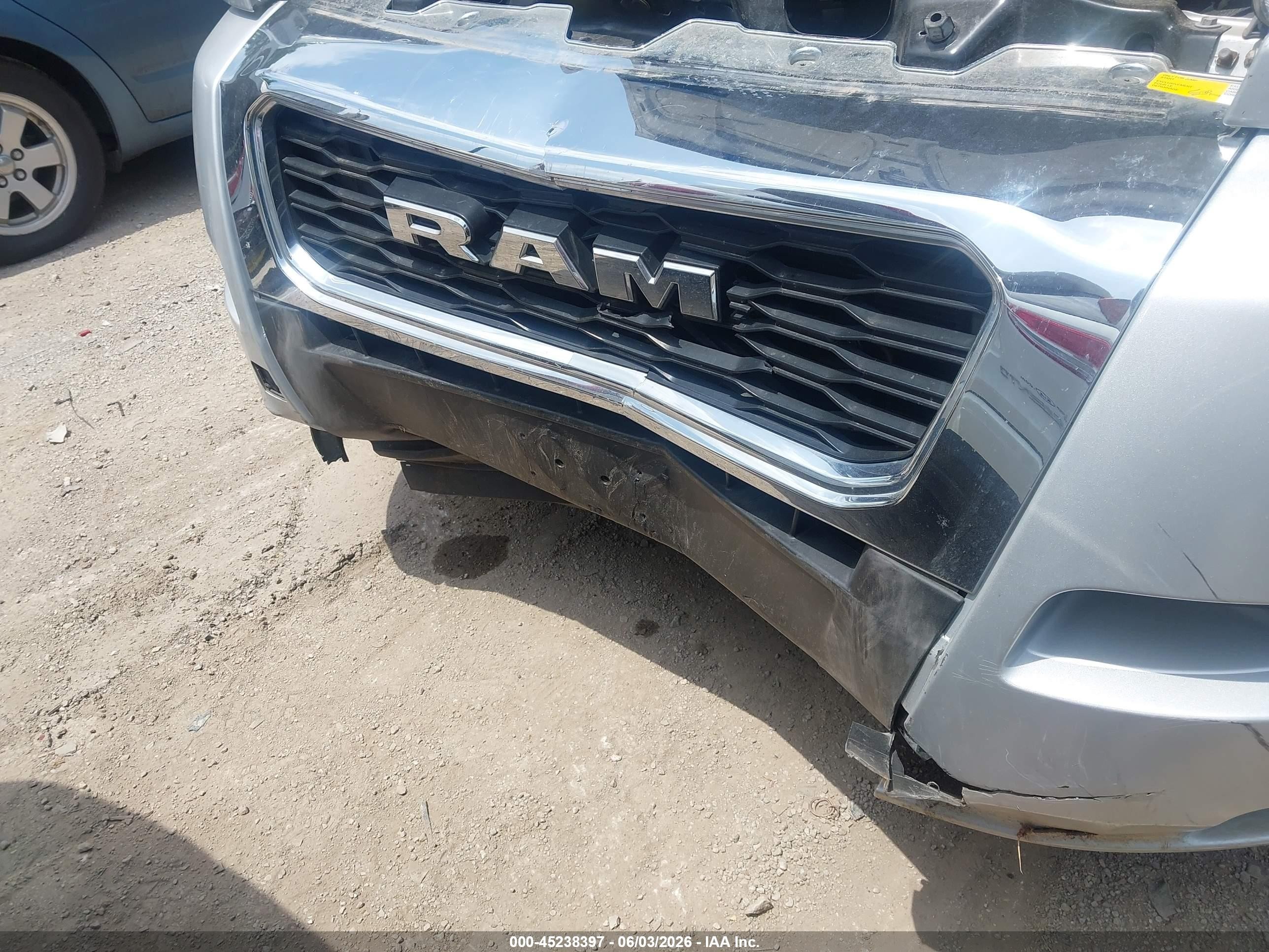2020 Ram Promaster city VIN 3C6URVJG8LE134032 IAAI salvage auction — Front End, Salvage (Kansas), sold $28,500 on 2026-08-19 (photo 6)