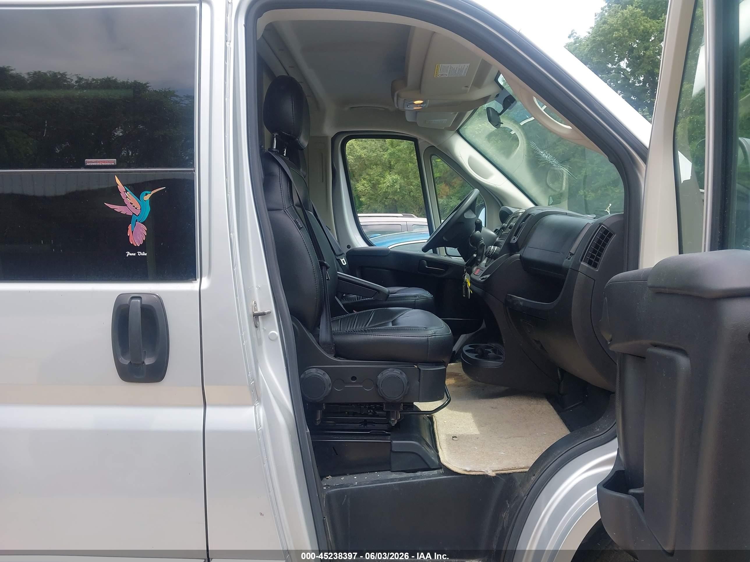 2020 Ram Promaster city VIN 3C6URVJG8LE134032 IAAI salvage auction — Front End, Salvage (Kansas), sold $28,500 on 2026-08-19 (photo 8)