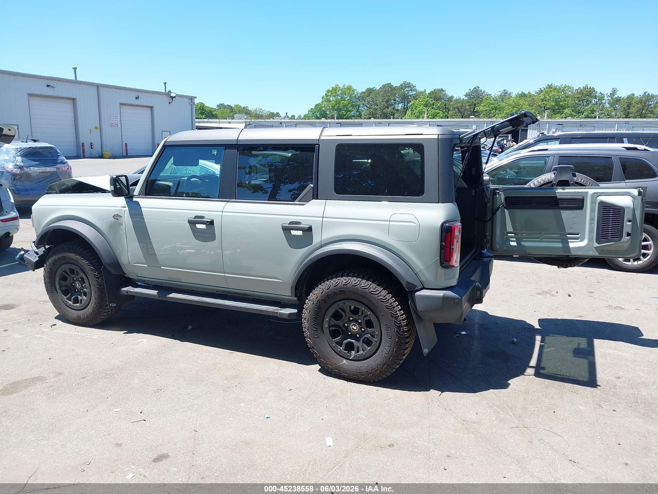 2024 Ford Bronco VIN 1FMEE2BP9RLA22003 IAAI salvage auction — Front End, Mv-907A (New York), sold $14,000 on 2026-07-10 (photo 3)