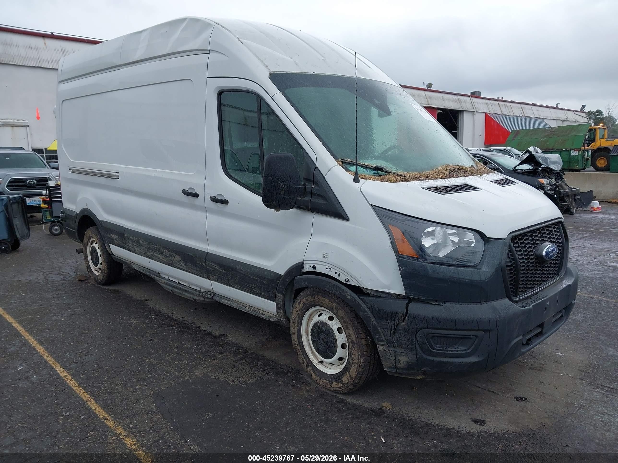 2022 Ford Transit-250 VIN 1FTBR1X80NKA72361 — IAAI salvage auction photo