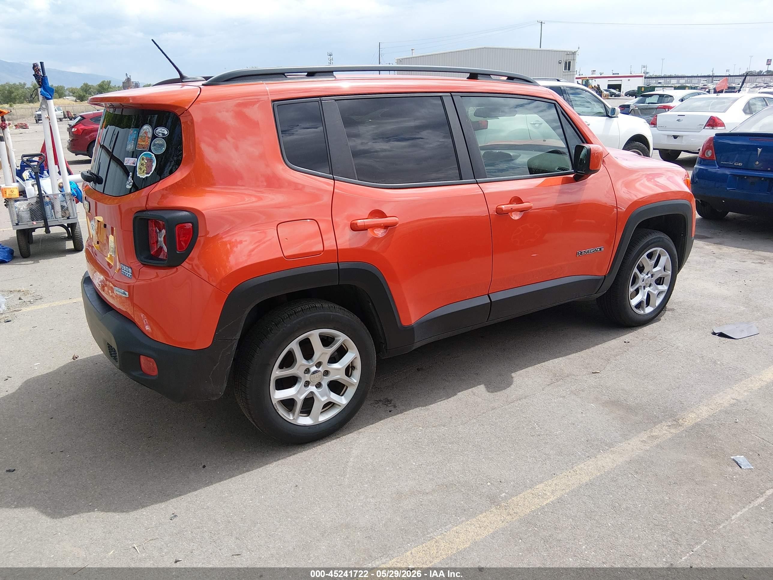 2015 Jeep Renegade VIN ZACCJBBT6FPB79208 IAAI salvage auction — Front End, Salvage (Utah), sold $2,000 on 2026-07-08 (photo 4)