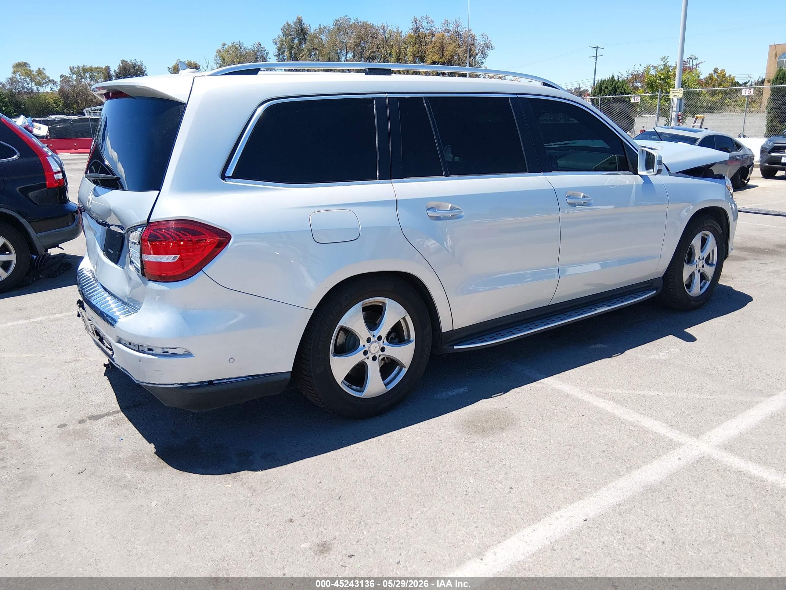 2017 Mercedes-Benz GLS-Class VIN 4JGDF6EE5HA869640 IAAI salvage auction — Front & Rear, Salvage (California), sold $3,800 on 2026-07-02 (photo 4)