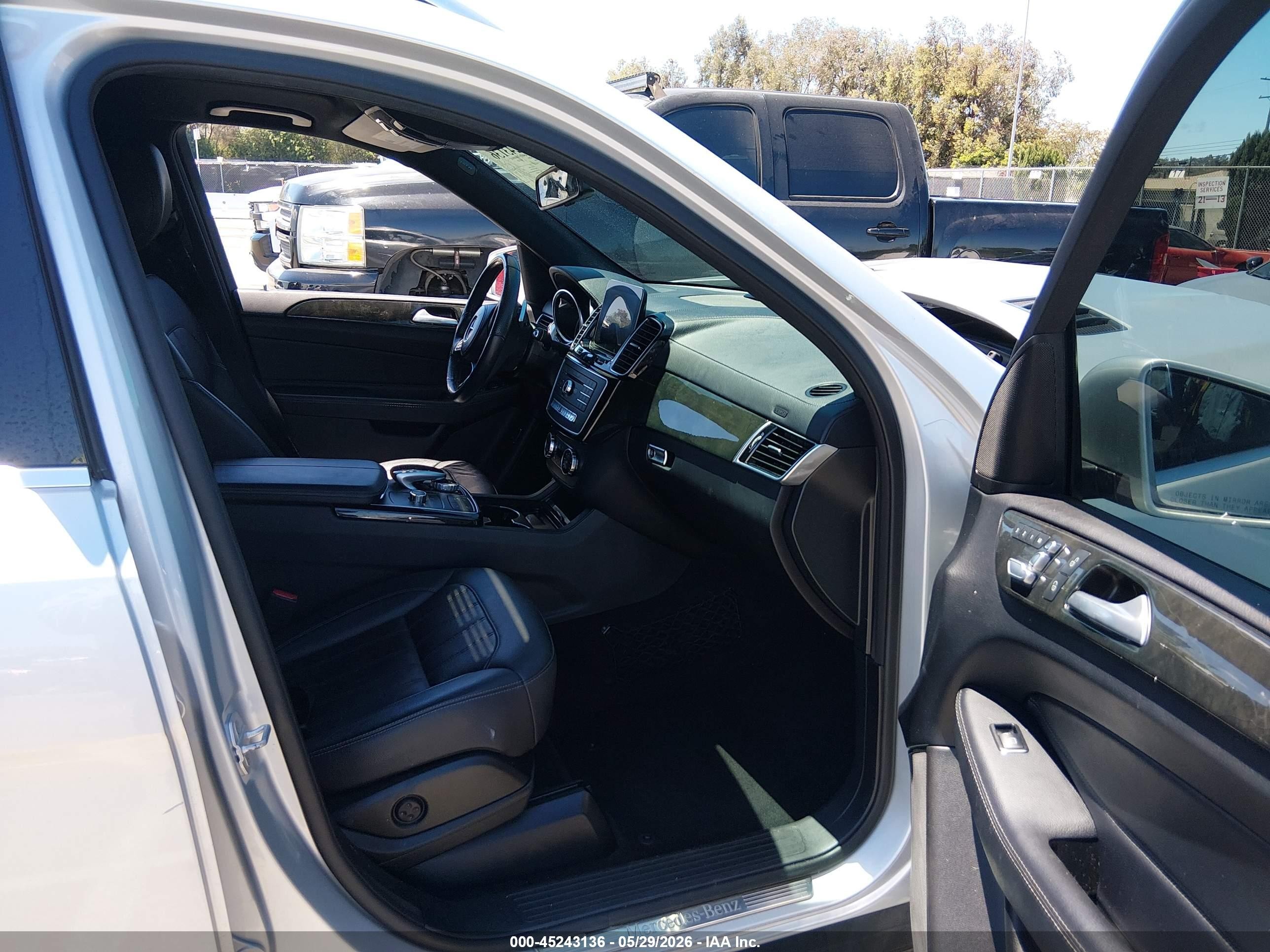 2017 Mercedes-Benz GLS-Class VIN 4JGDF6EE5HA869640 IAAI salvage auction — Front & Rear, Salvage (California), sold $3,800 on 2026-07-02 (photo 5)