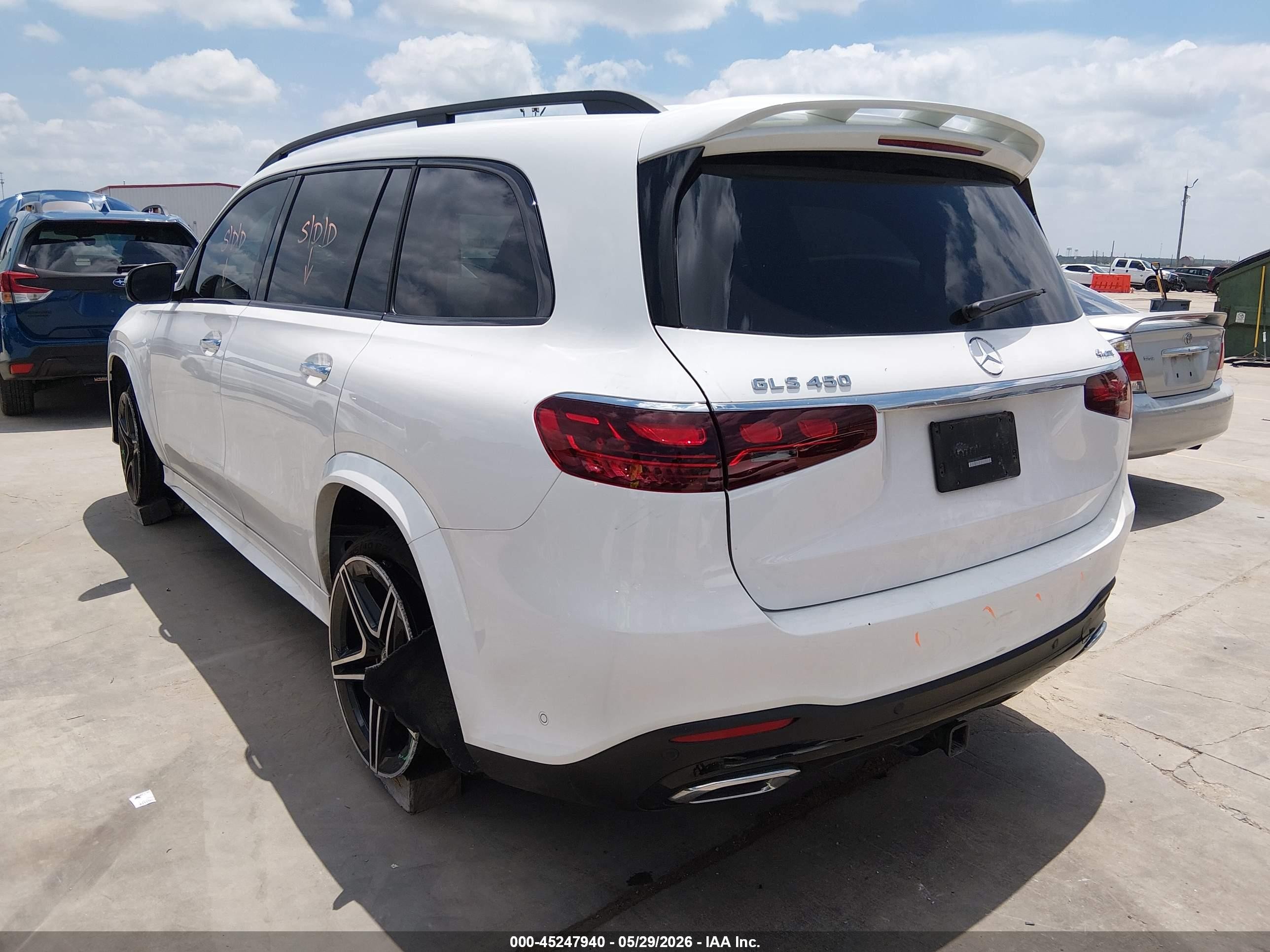 2024 Mercedes-benz Gls-klasse VIN 4JGFF5KE1RB270267 IAAI salvage auction — Side, Original (Texas), sold $38,725 on 2026-08-18 (photo 3)