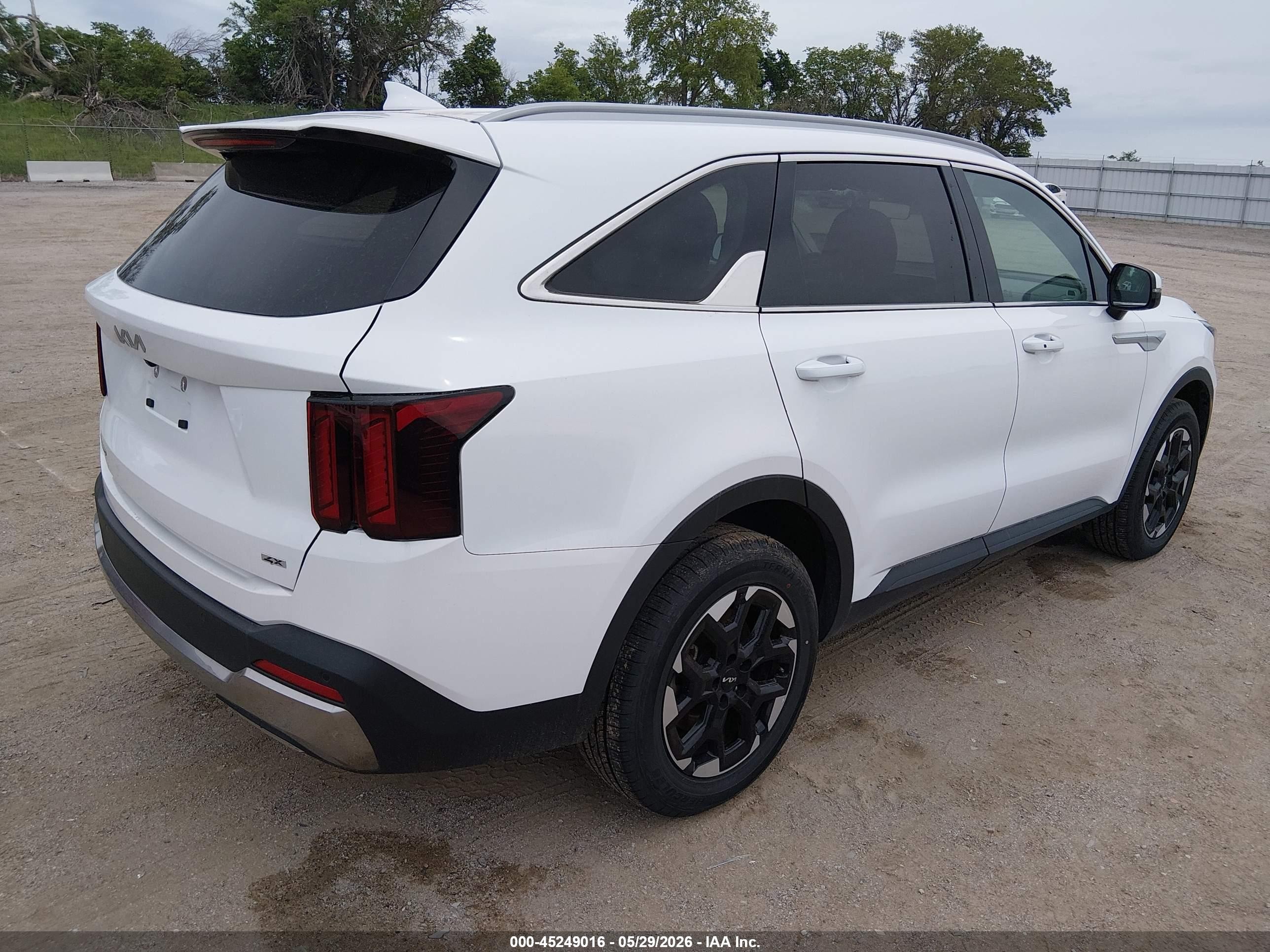 2024 Kia Sorento VIN 5XYRLDJC7RG254911 IAAI salvage auction — Unknown, Clear (Illinois), sold $17,100 on 2026-07-14 (photo 4)