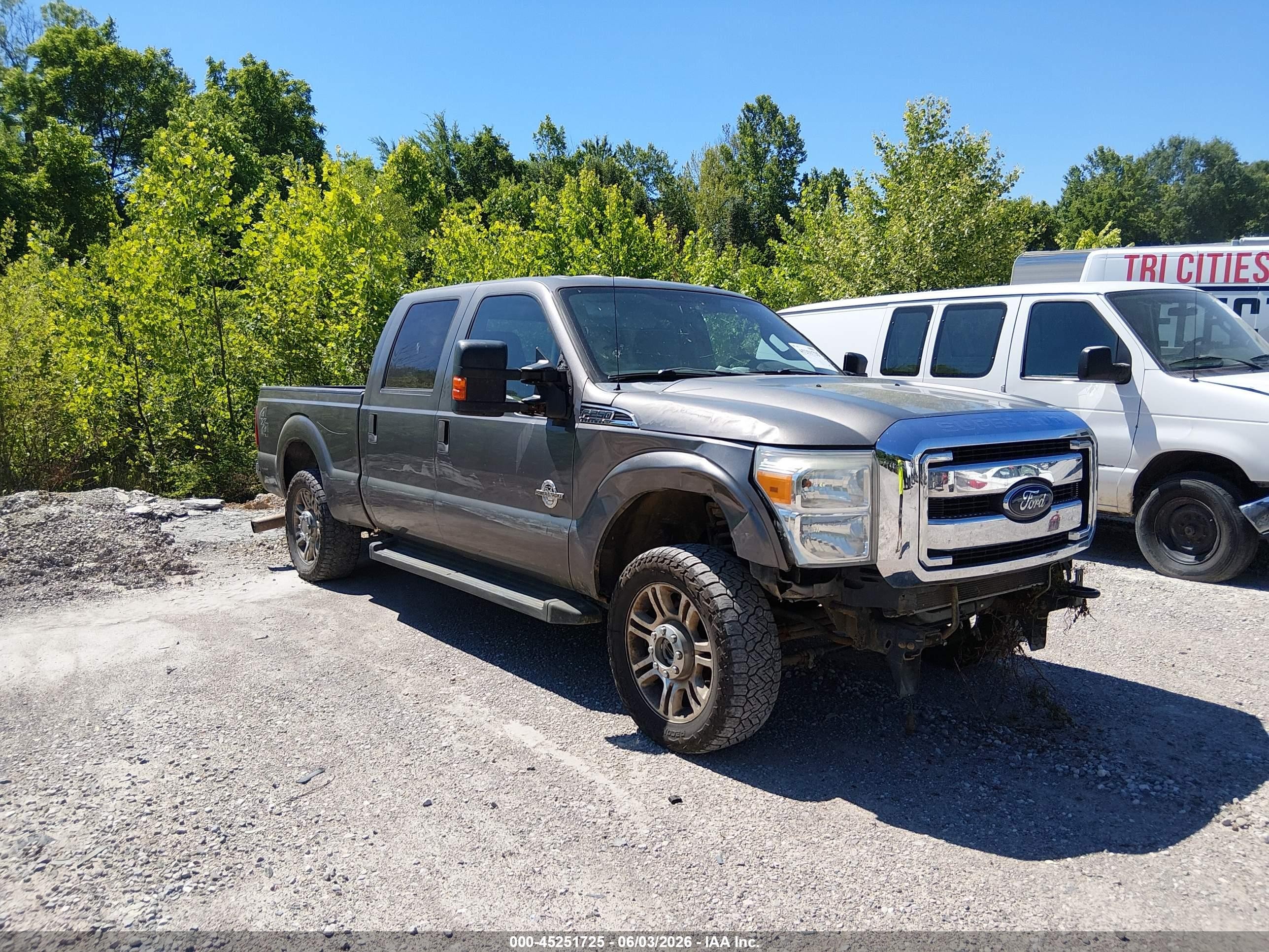 2012 Ford F-250 VIN 1FT7W2BT4CEB02747 IAAI salvage auction — Front End, Salvage (Tennessee), sold $4,000 on 2026-07-11 (photo 1)