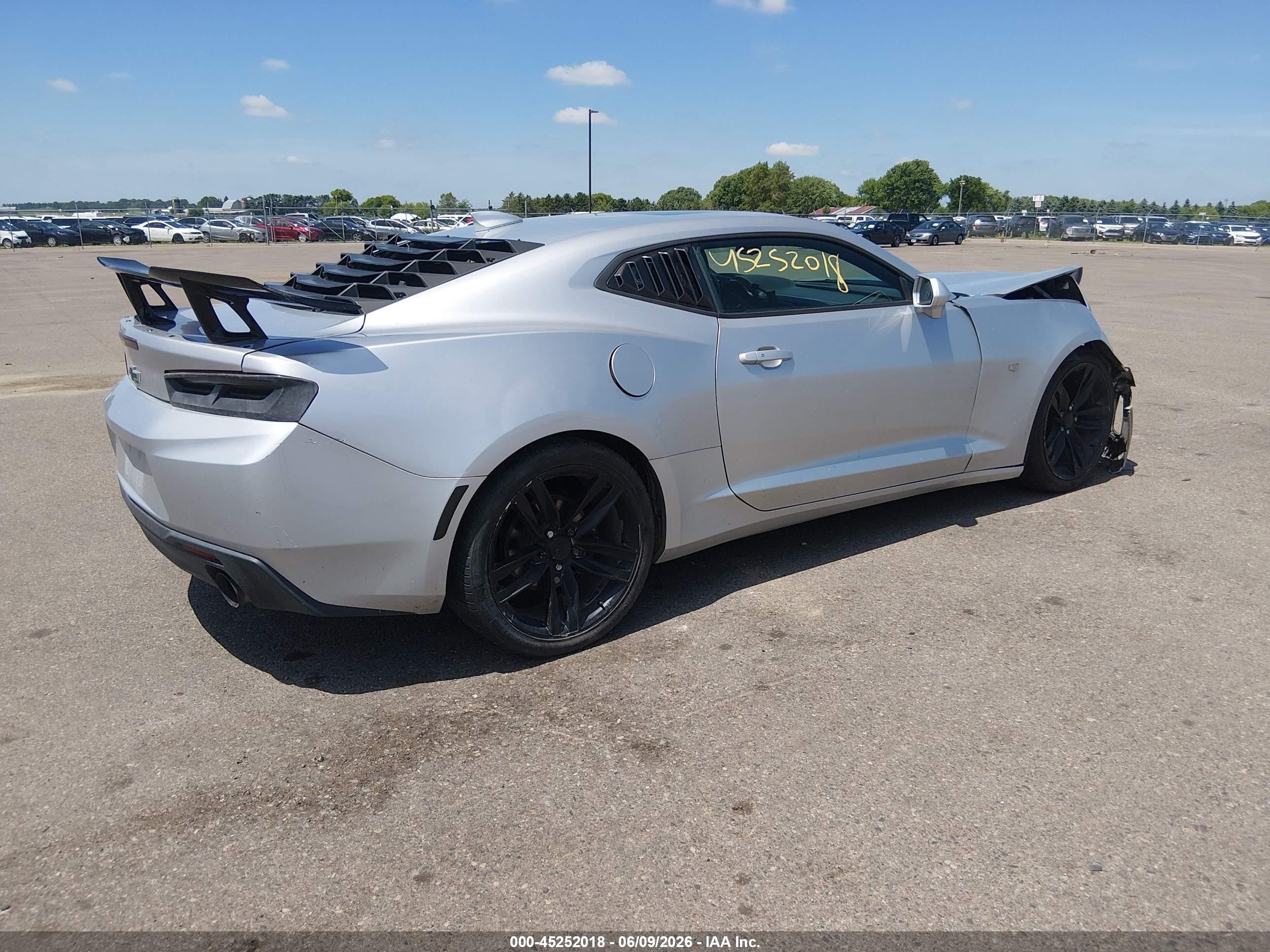 2017 Chevrolet Camaro VIN 1G1FB1RS6H0201274 IAAI salvage auction — Front End, Salvage (Minnesota), sold $4,400 on 2026-09-09 (photo 4)