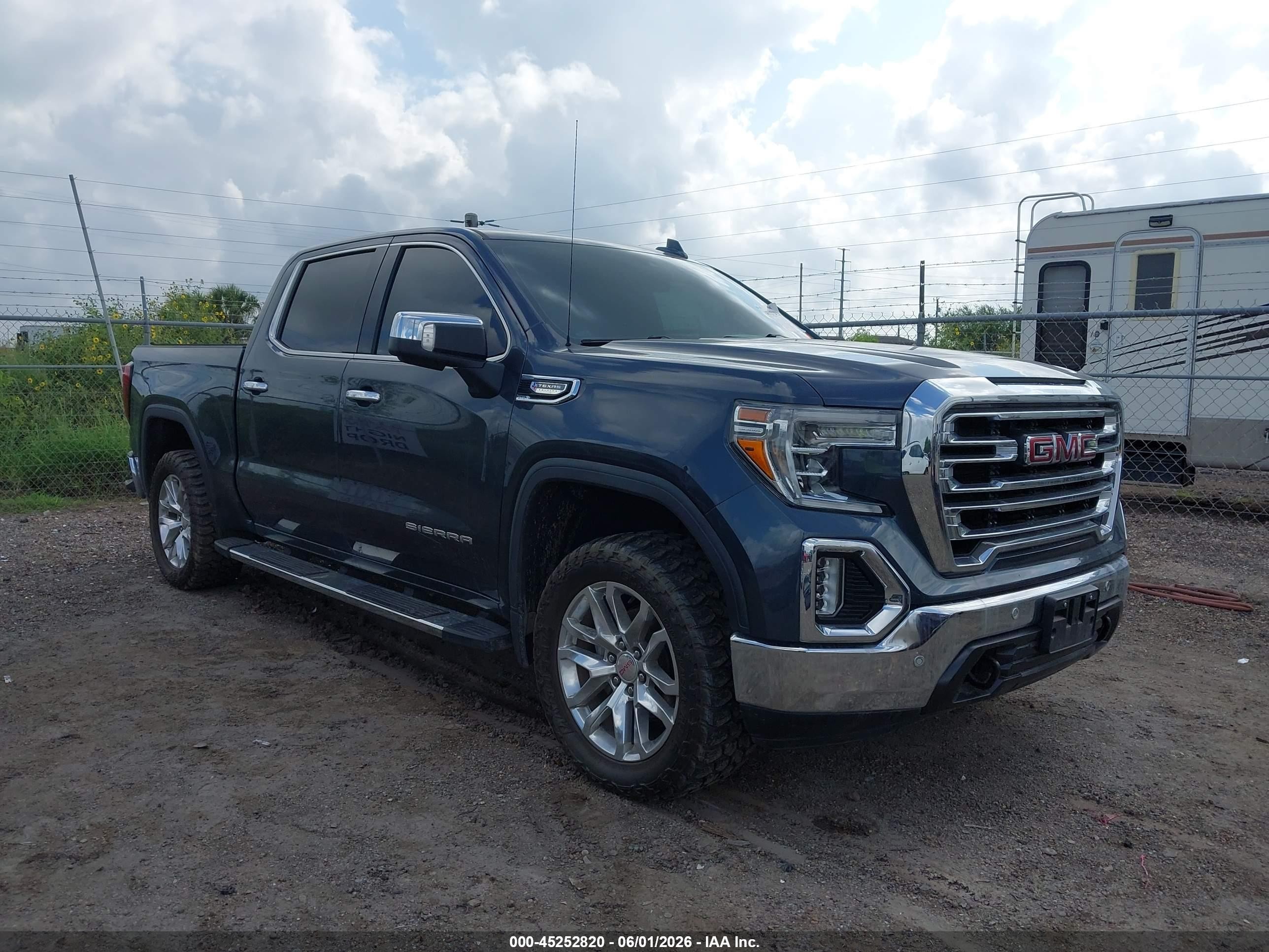 2021 GMC Sierra 1500 VIN 1GTP8DED7MZ213720 — IAAI salvage auction photo