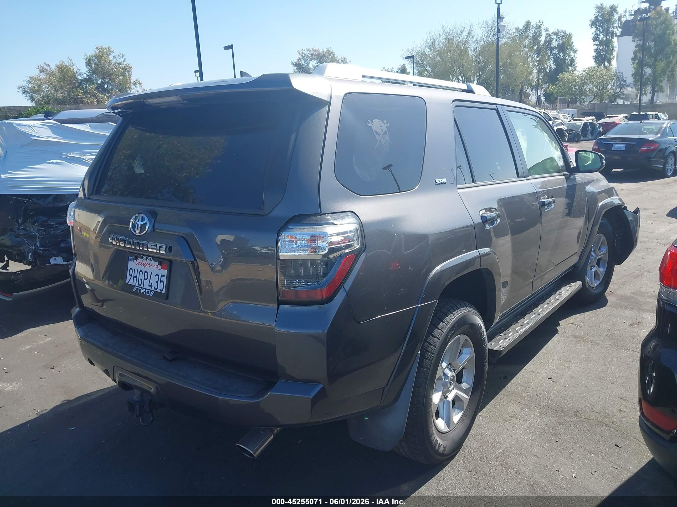 2015 Toyota 4Runner VIN JTEZU5JR6F5087027 IAAI salvage auction — Unknown, Salvage Certificate (California), sold $3,500 on 2026-07-10 (photo 4)