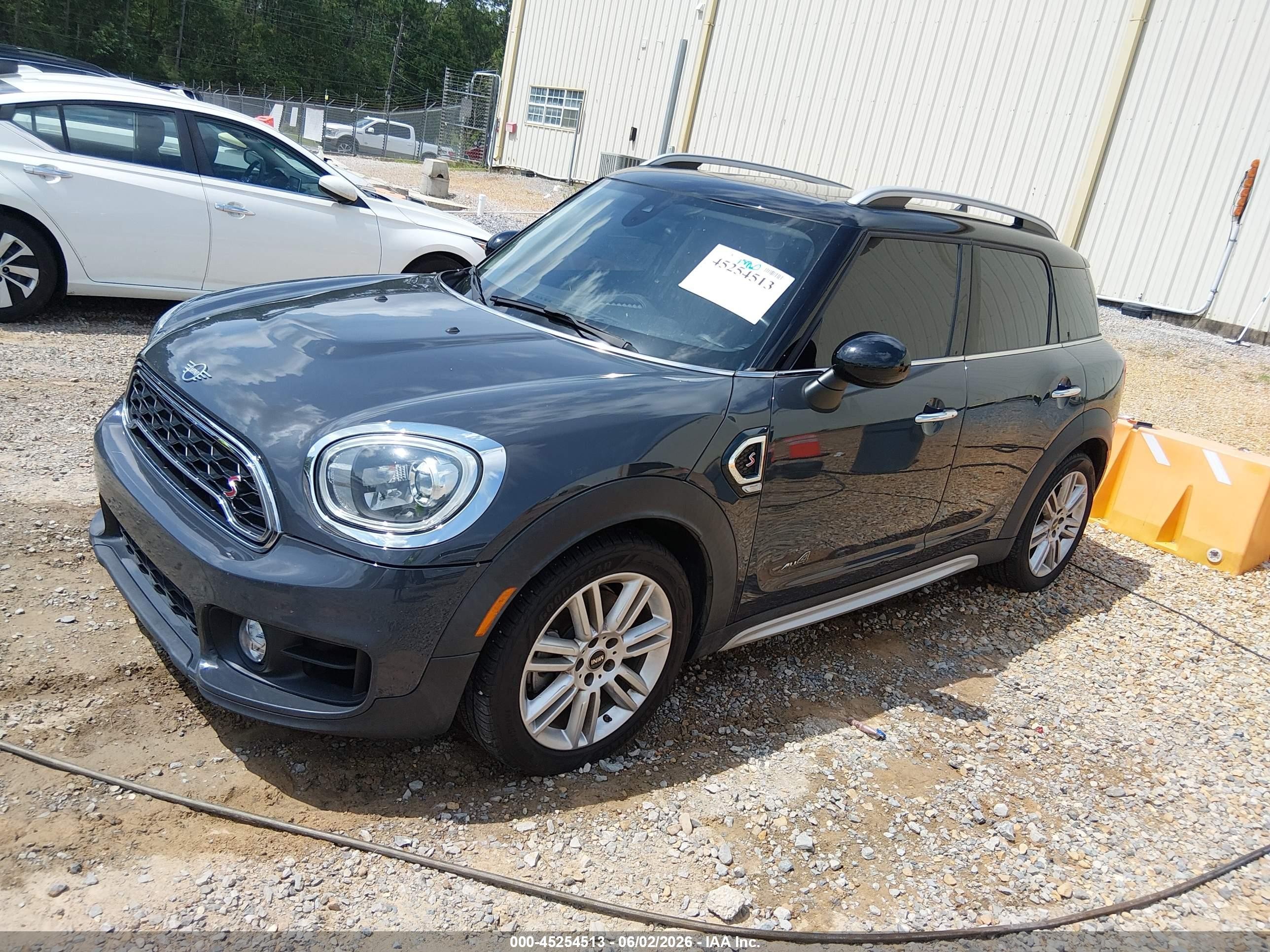 2019 Mini Countryman VIN WMZYT5C57K3G91126 IAAI salvage auction — Water/Flood, Salvage (Mississippi), sold $1,450 on 2026-09-12 (photo 2)
