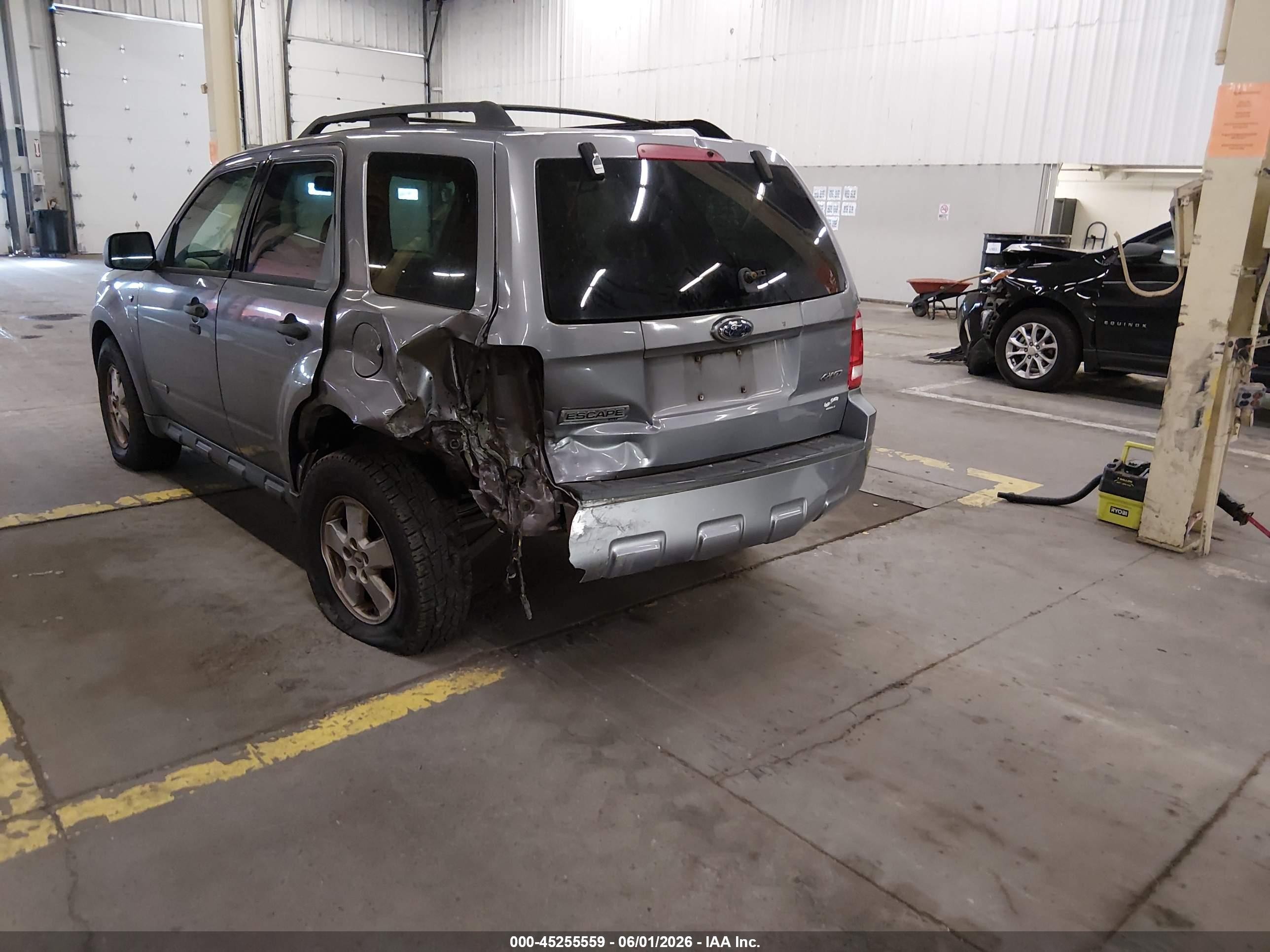 2008 Ford Escape VIN 1FMCU93138KE58881 IAAI salvage auction — Rear End, Salvage (Oregon), sold $100 on 2026-07-09 (photo 3)
