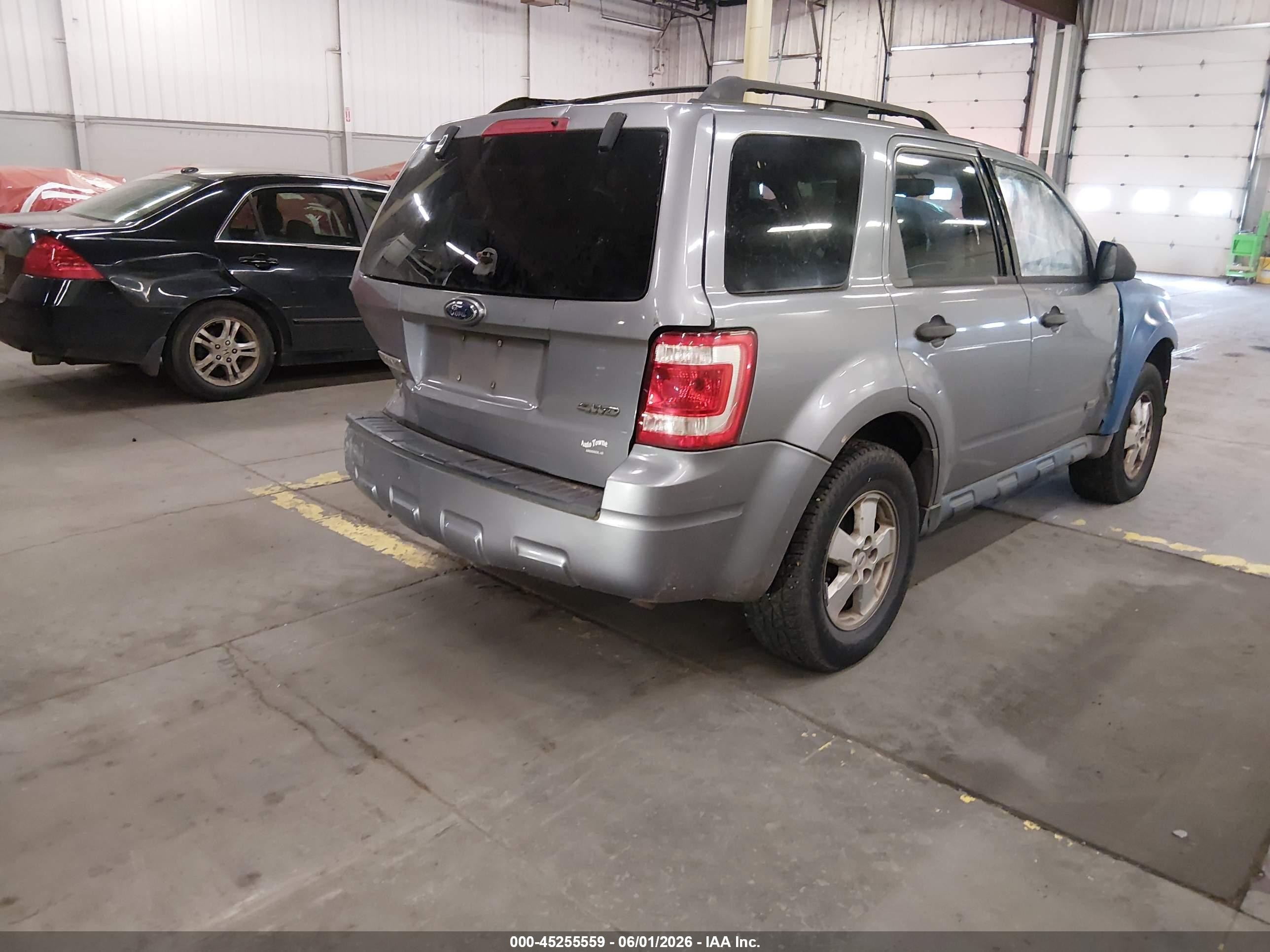 2008 Ford Escape VIN 1FMCU93138KE58881 IAAI salvage auction — Rear End, Salvage (Oregon), sold $100 on 2026-07-09 (photo 4)