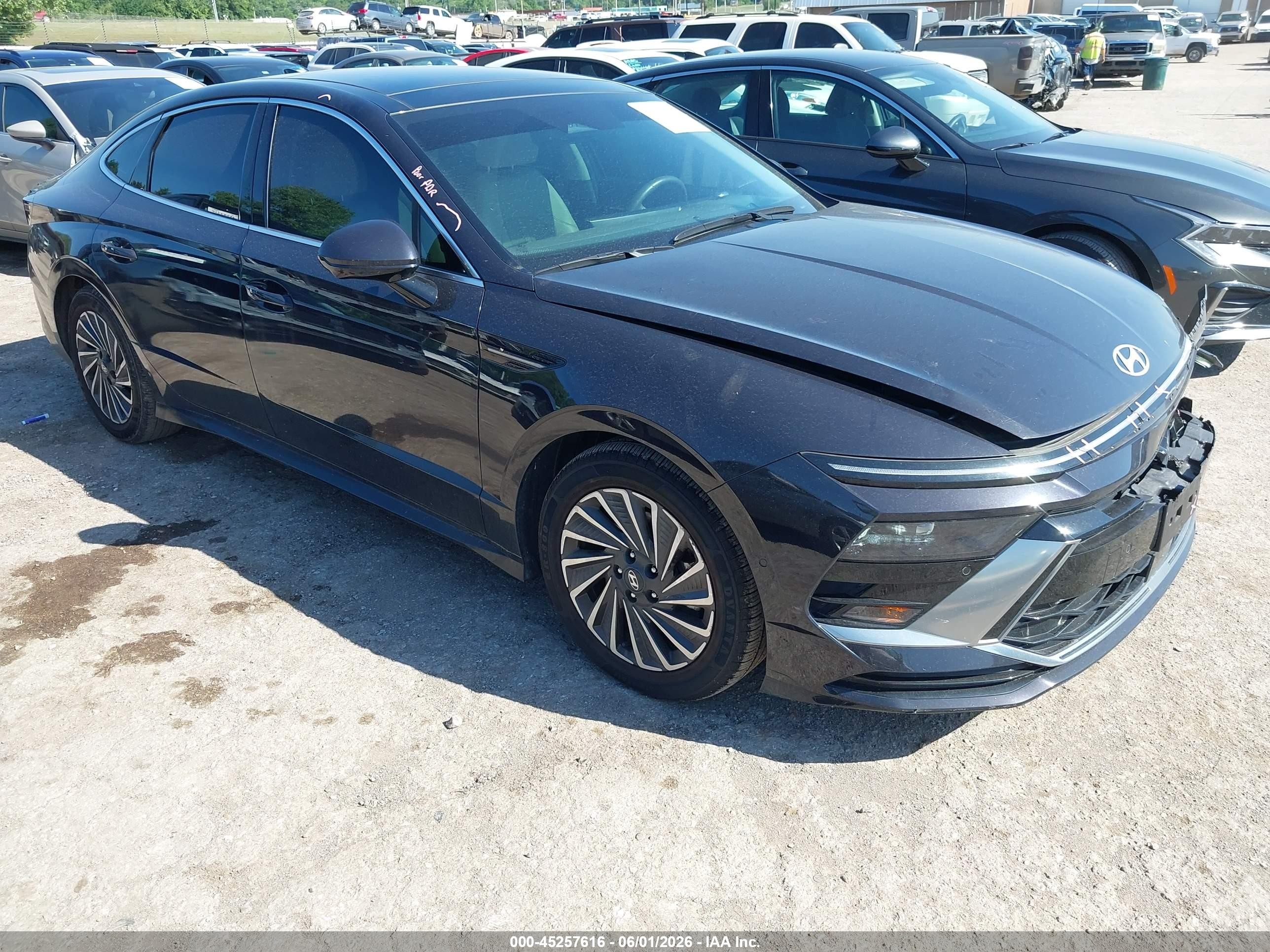 2024 Hyundai Sonata Hybrid VIN KMHL54JJ0RA101149 — IAAI salvage auction photo
