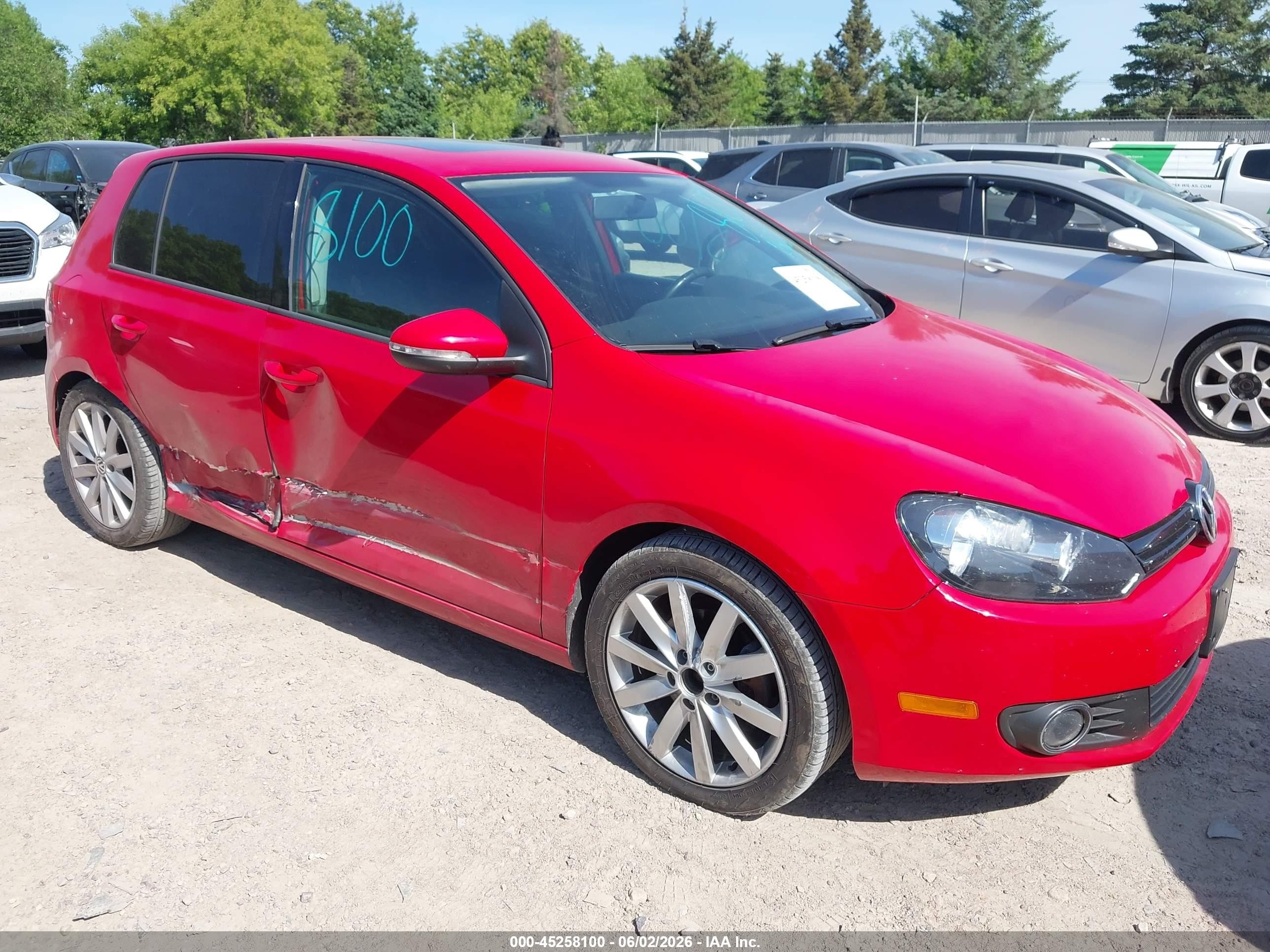 2011 Volkswagen Golf VIN WVWDM7AJ9BW263125 IAAI salvage auction — Side, Junk Bill Of Sale Mv2459 (Wisconsin), sold $1,800 on 2021-02-17 (photo 1)