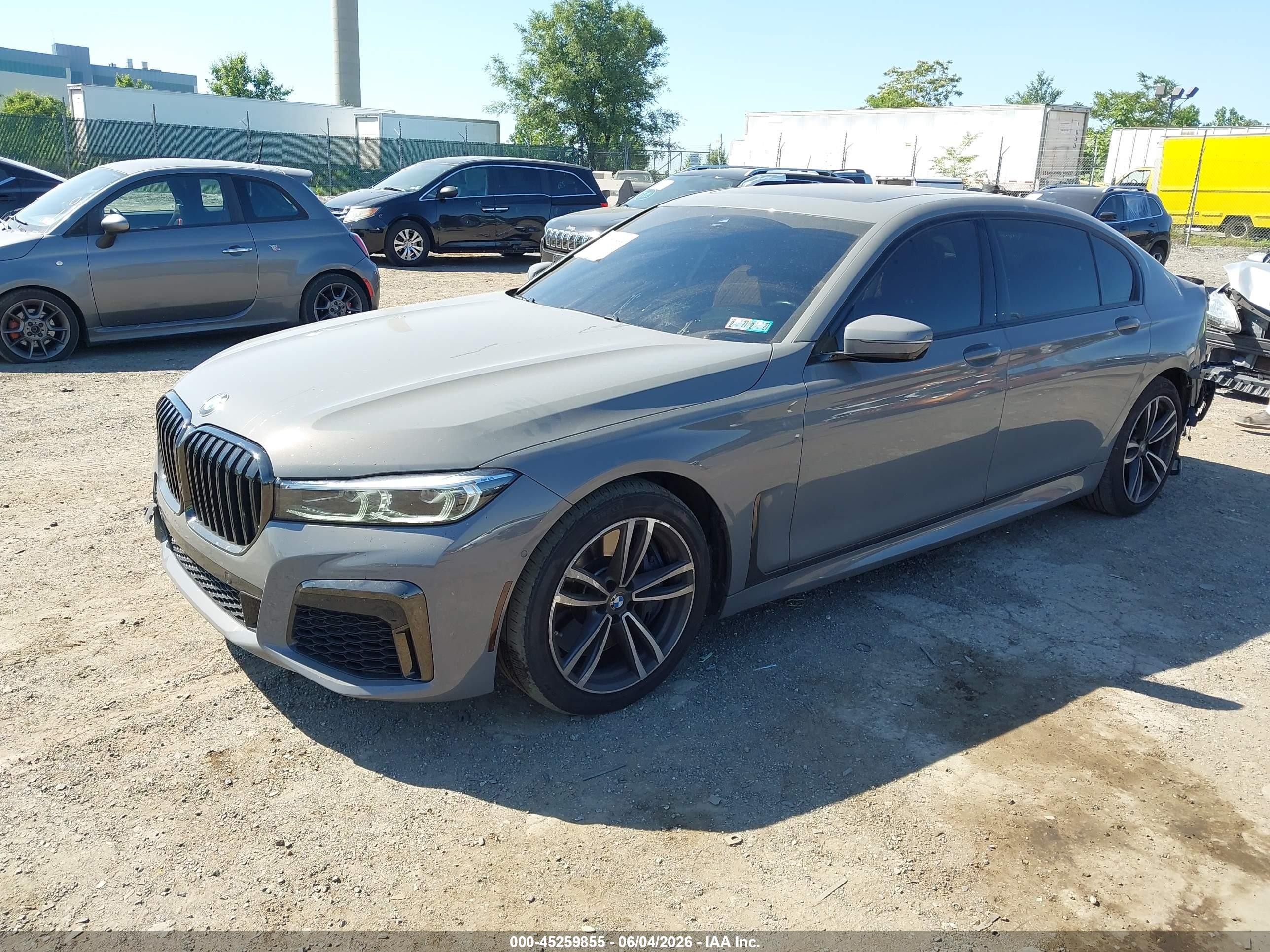2022 BMW 7 Series VIN WBA7U2C04NCH50758 IAAI salvage auction — Rear End, Salvage (Pennsylvania), sold $23,000 on 2026-07-04 (photo 2)