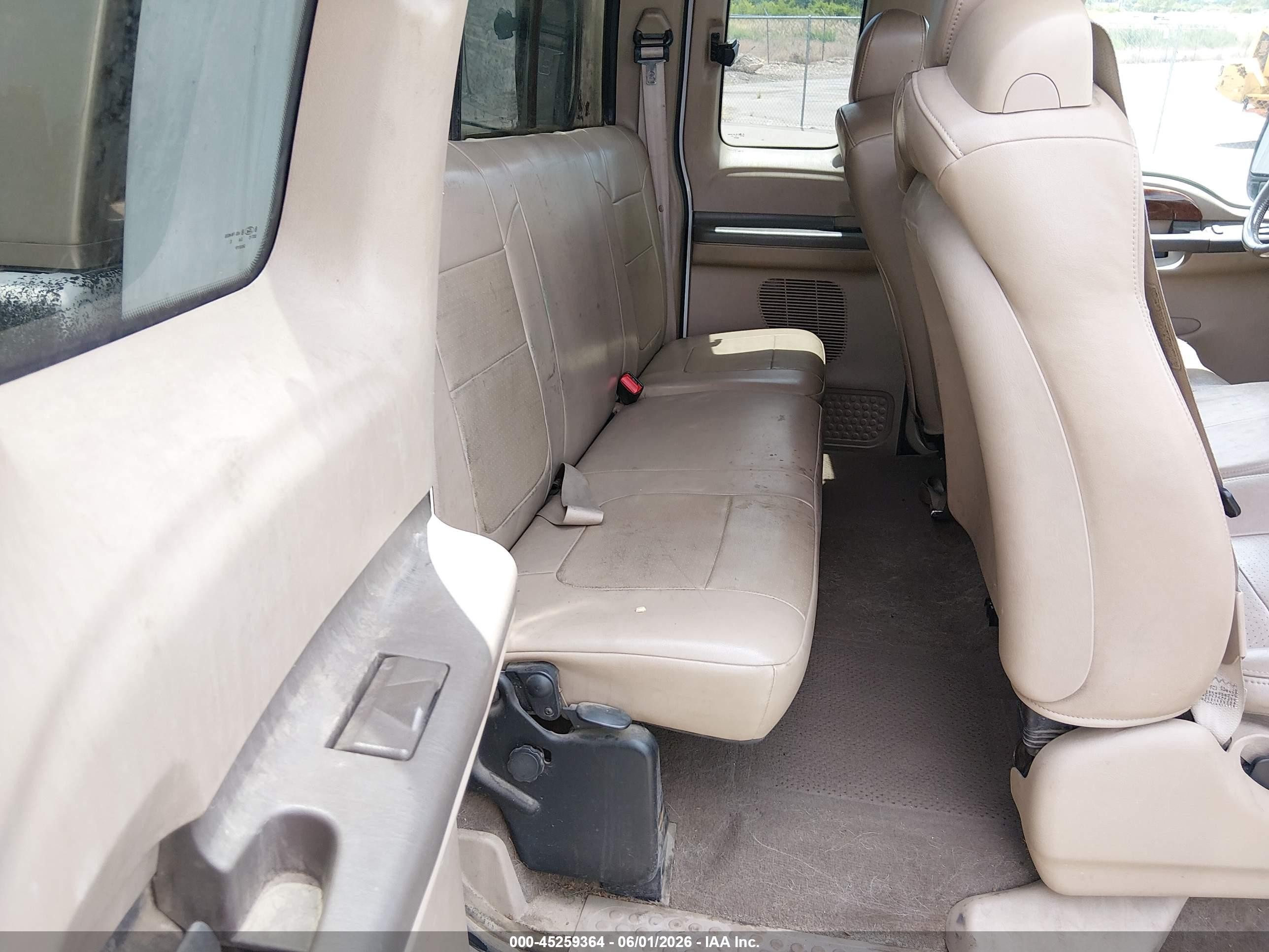 2001 Ford F-350 VIN 1FTSX31F91EB48449 IAAI salvage auction — Side, Salvage (Utah), sold $950 on 2026-07-09 (photo 8)