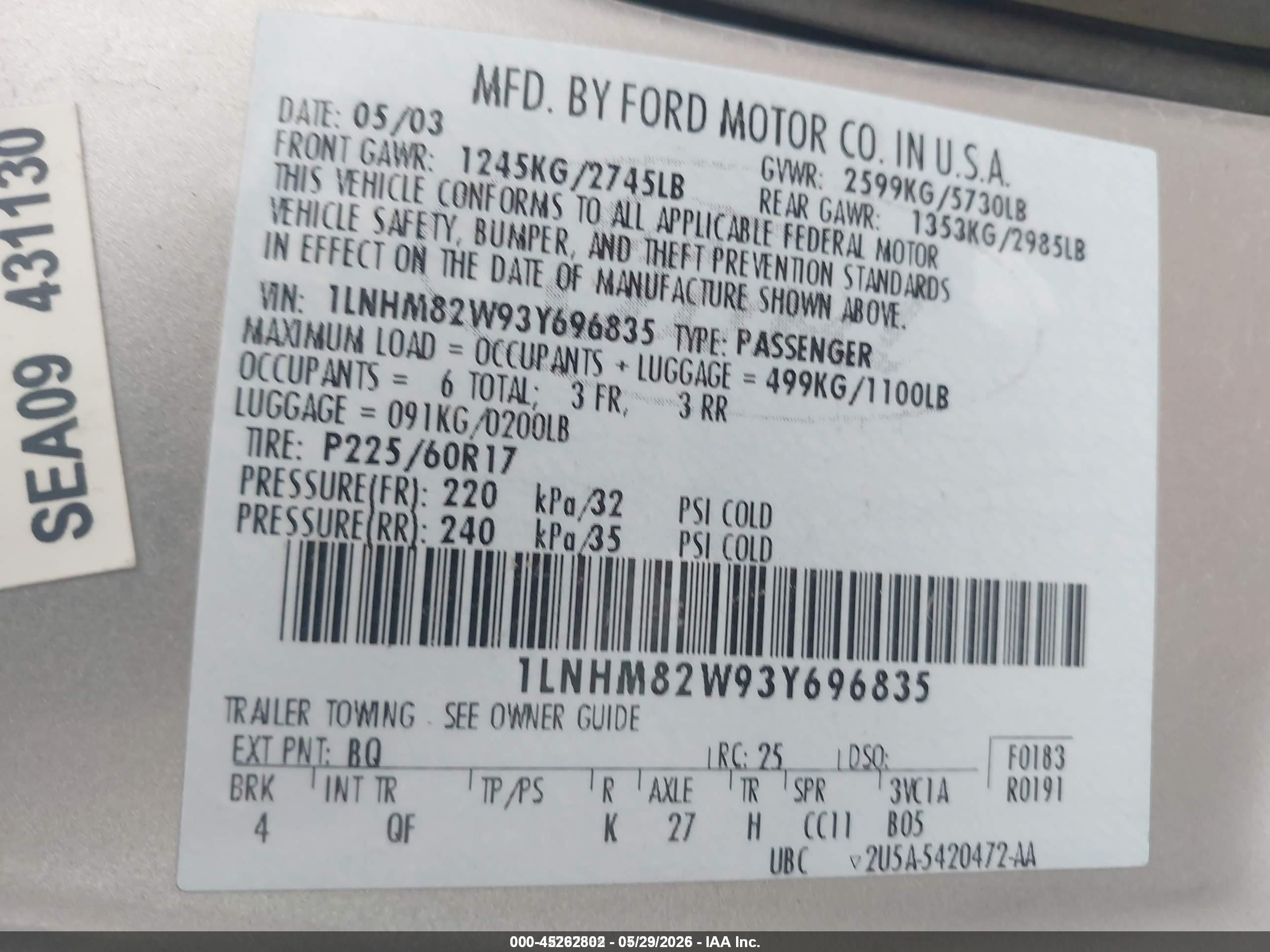 2003 Lincoln Town Car VIN 1LNHM82W93Y696835 IAAI salvage auction — Front & Rear, Salvage (Idaho), sold $275 on 2026-07-09 (photo 9)