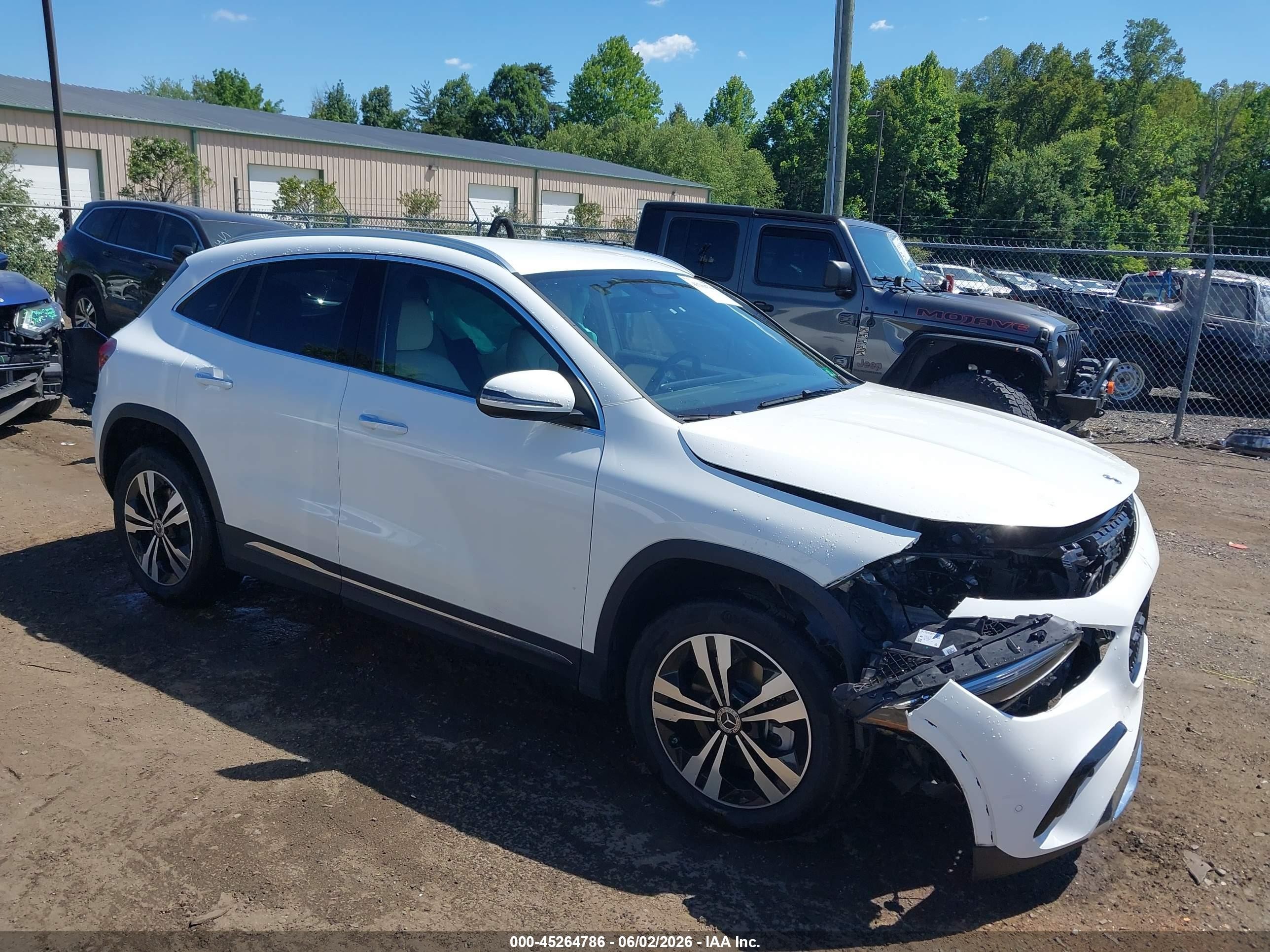 2025 Mercedes-Benz GLA-Class VIN W1N4N4HB5SJ627198 — IAAI salvage auction photo