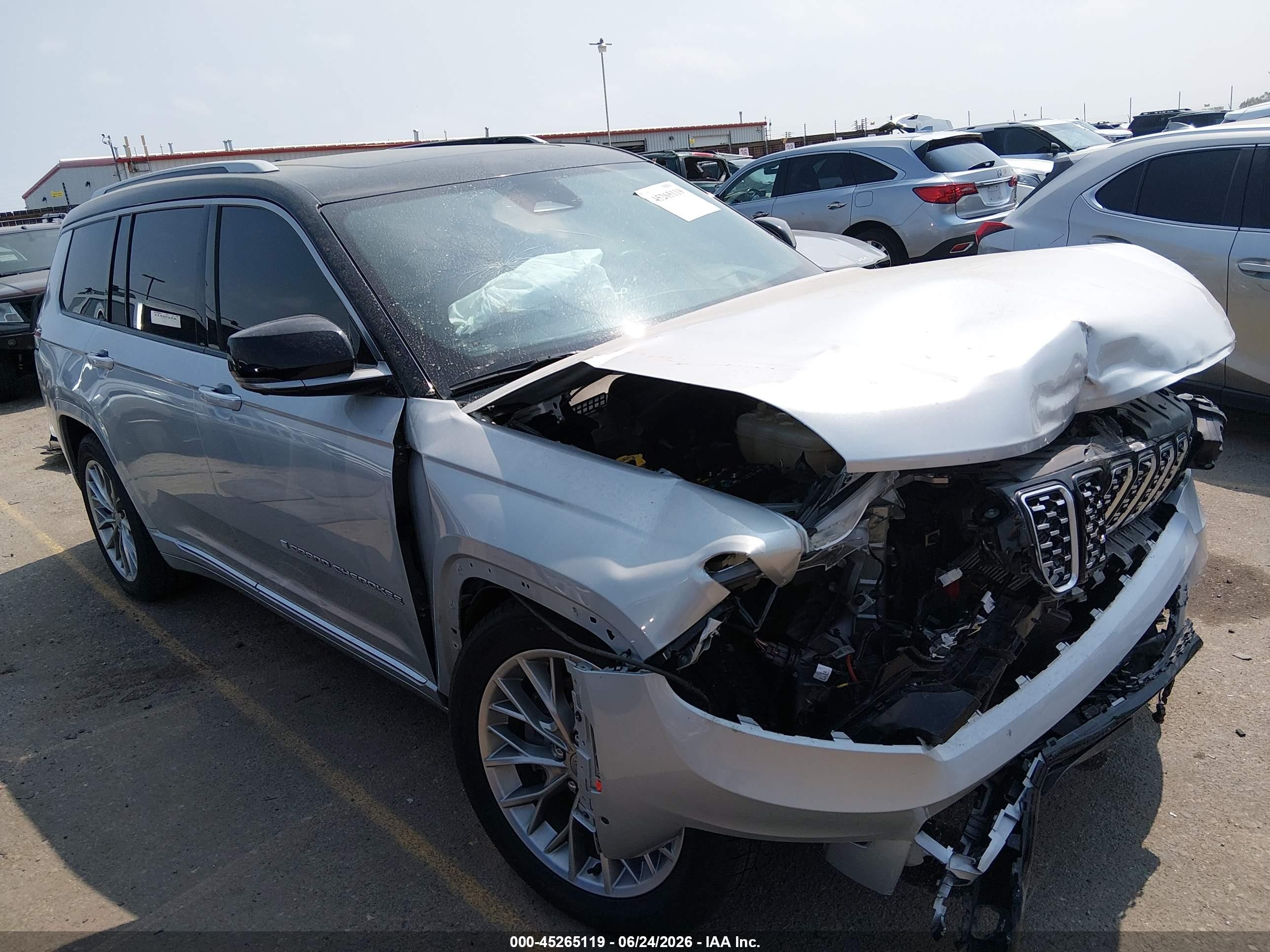 2023 Jeep Grand Cherokee L VIN 1C4RJKET9P8807728 — IAAI salvage auction photo