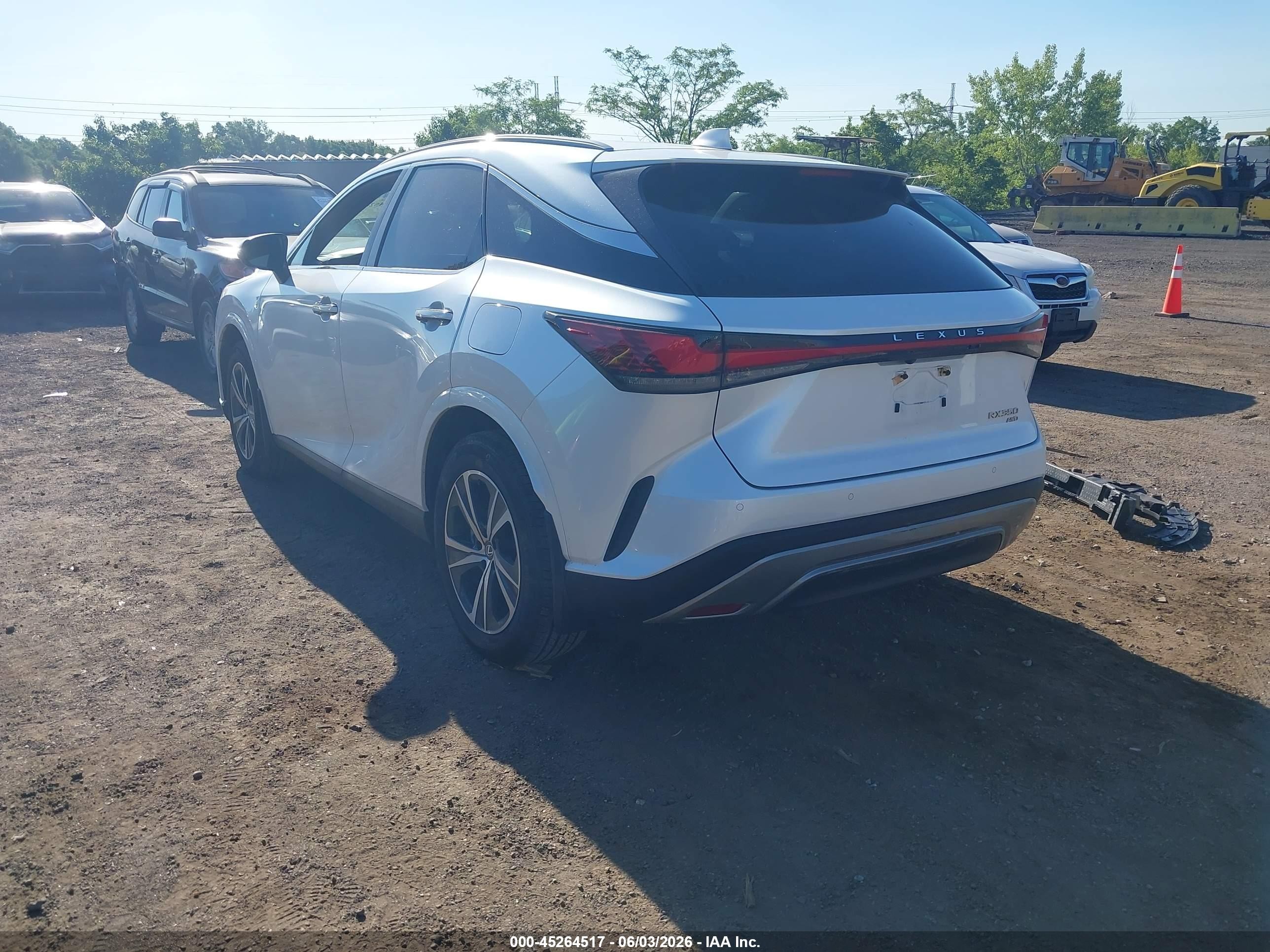 2024 Lexus RX 350 VIN 2T2BAMCA5RC069282 IAAI salvage auction — Side, Mv-907A (New York), sold $26,400 on 2026-08-25 (photo 3)