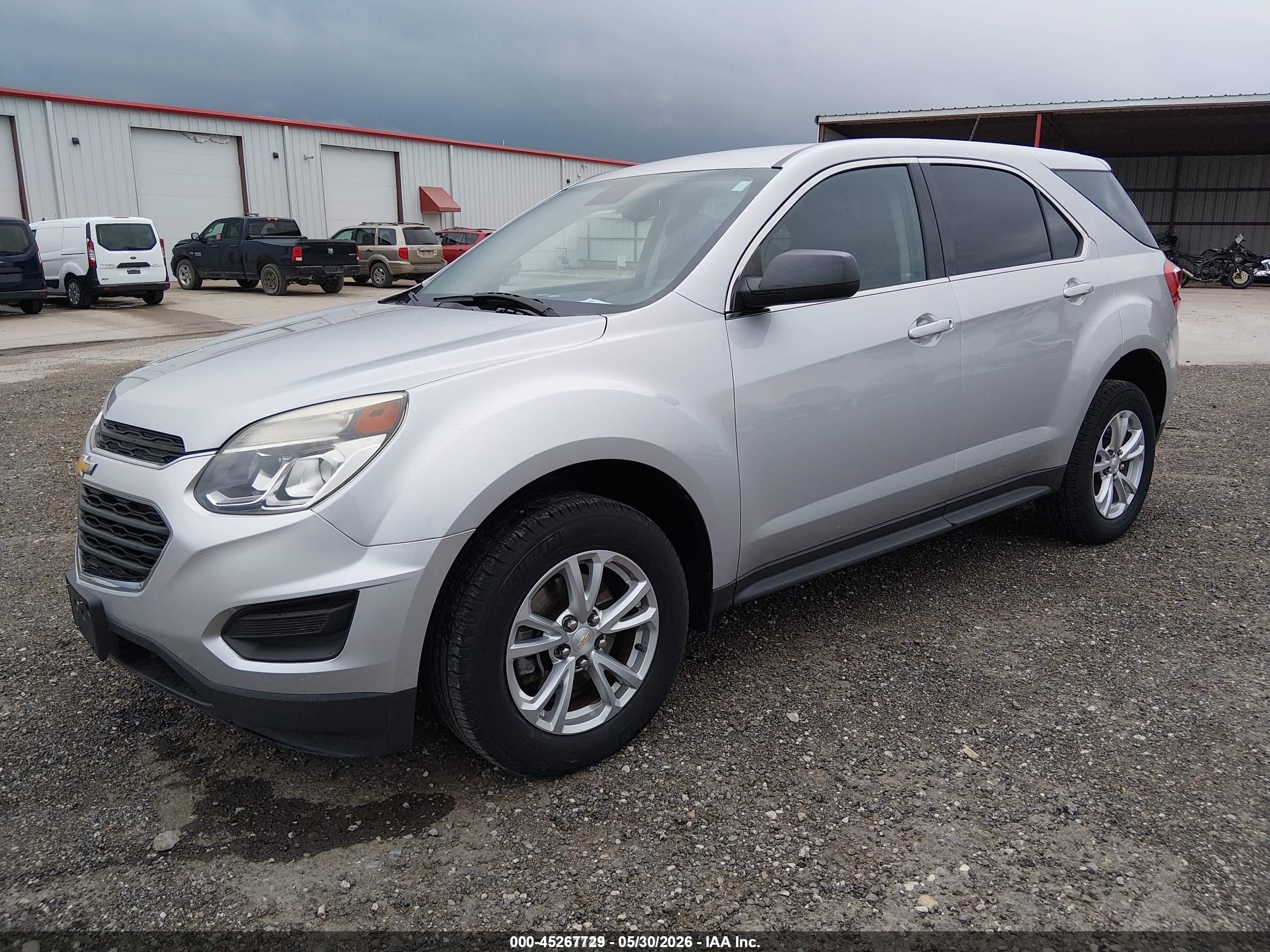 2017 Chevrolet Equinox VIN 2GNFLEEK4H6323809 IAAI salvage auction — Unknown, Sf97 (Iowa), sold $10,250 on 2026-07-09 (photo 2)