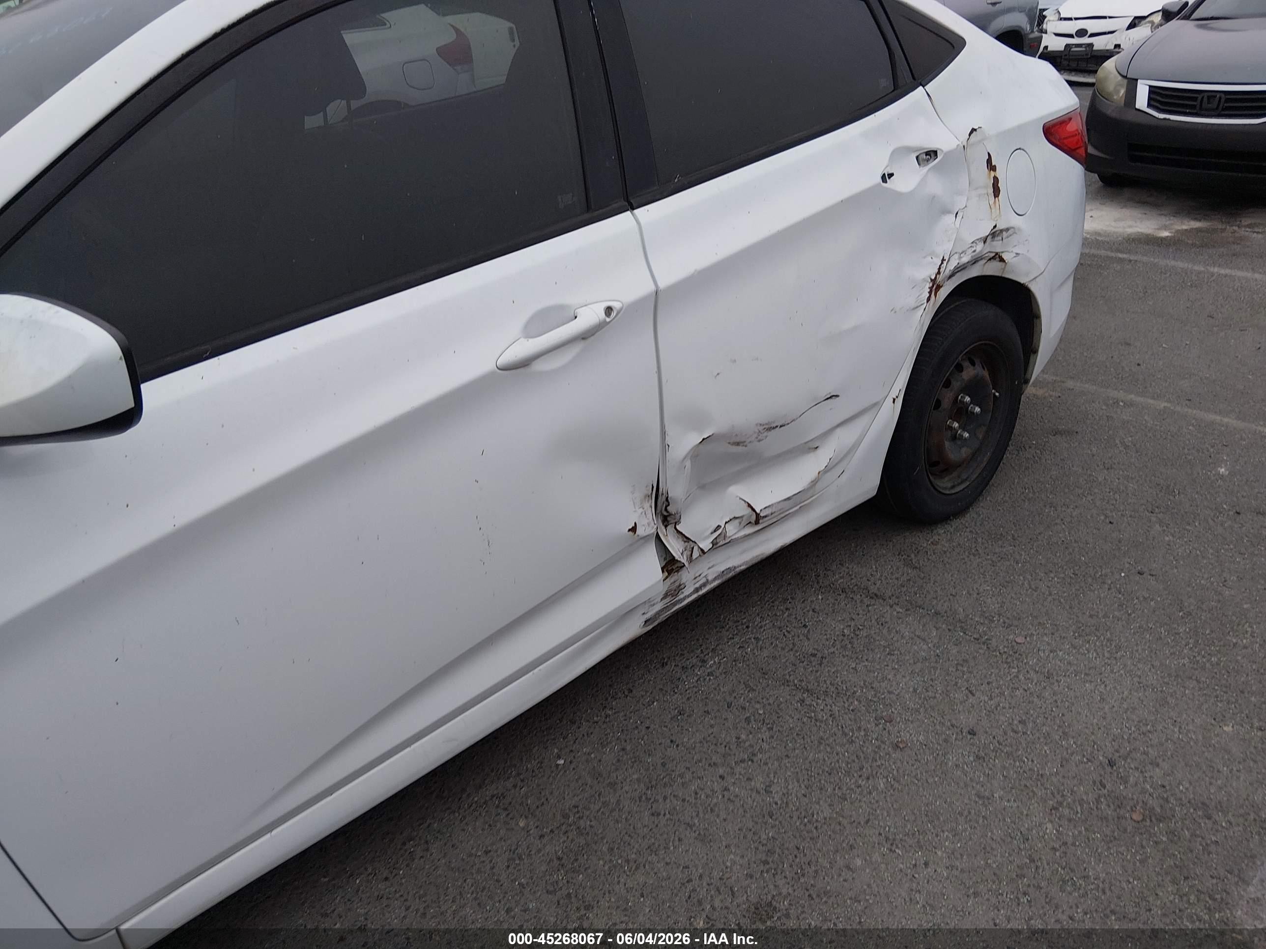 2015 Hyundai Accent VIN KMHCT4AE5FU806273 IAAI salvage auction — Normal Wear, Salvage (California), sold $425 on 2026-07-09 (photo 6)
