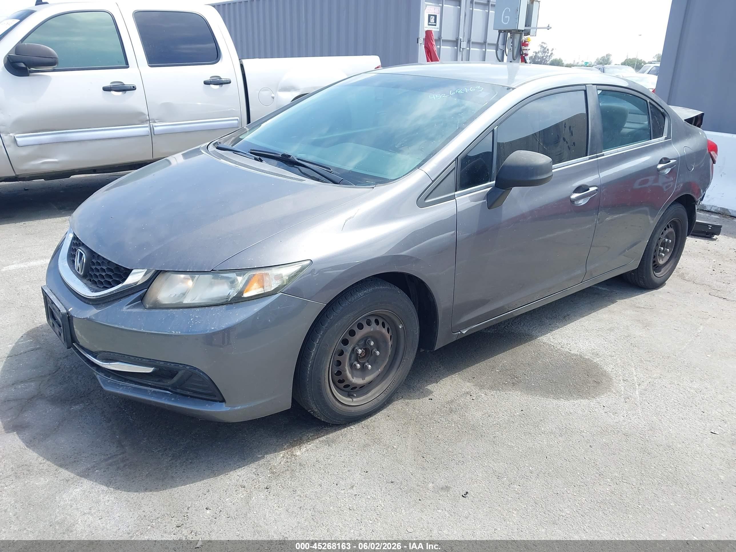 2013 Honda Civic VIN 19XFB2F52DE272159 IAAI salvage auction — Normal Wear, Salvage (California), sold $975 on 2026-07-02 (photo 2)