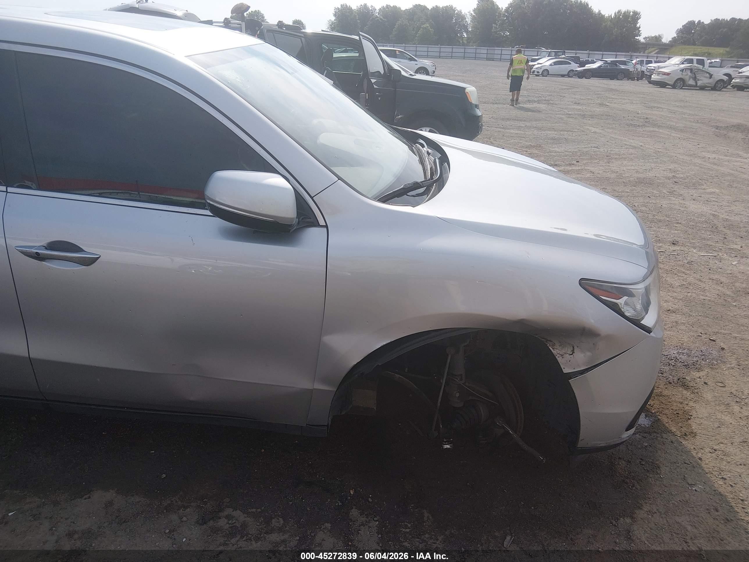 2015 Acura Mdx VIN 5FRYD4H40FB015533 IAAI salvage auction — Side, Clear (Arkansas), sold $950 on 2026-10-16 (photo 6)